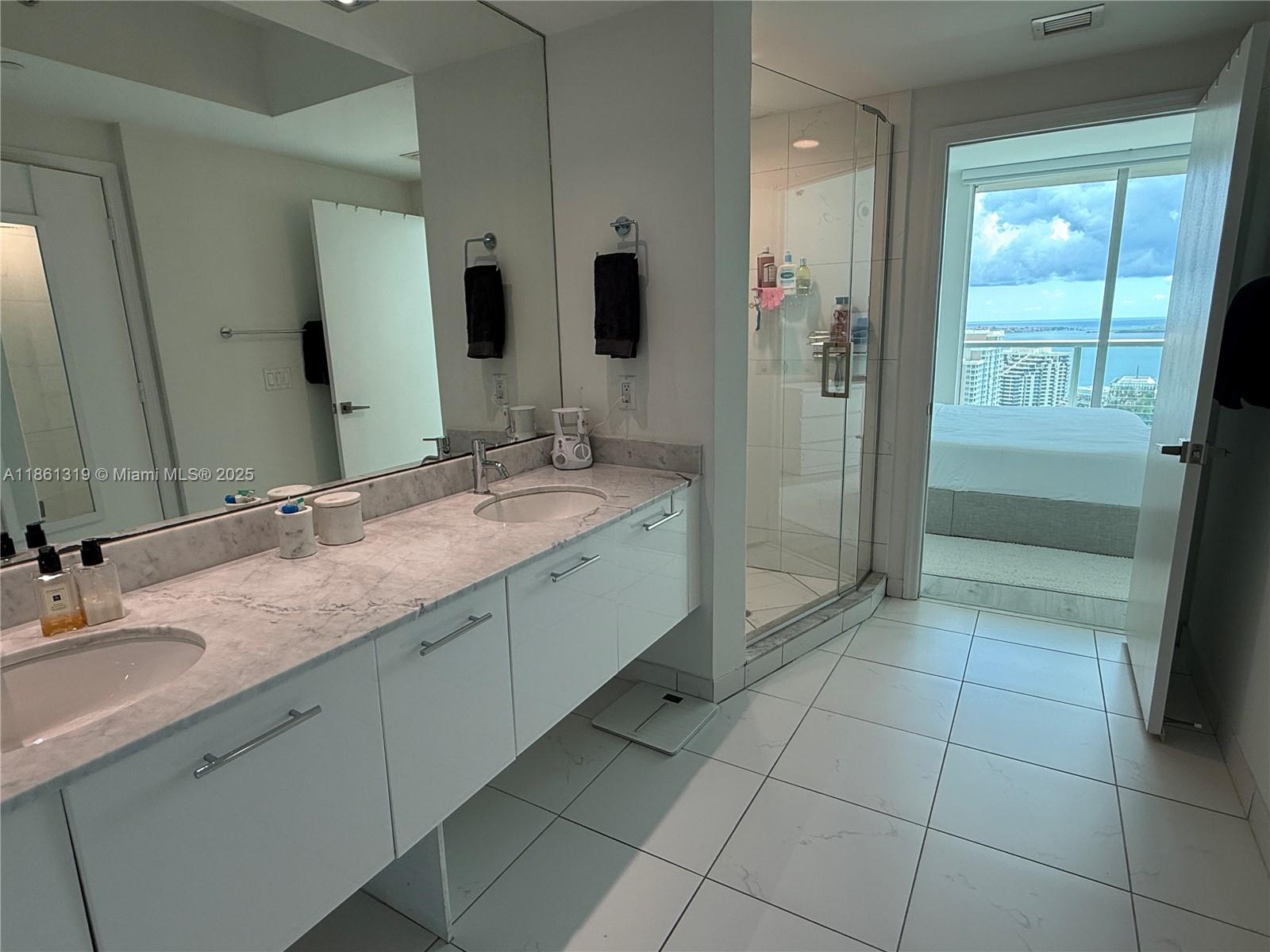 500 Brickell Ave # 3100