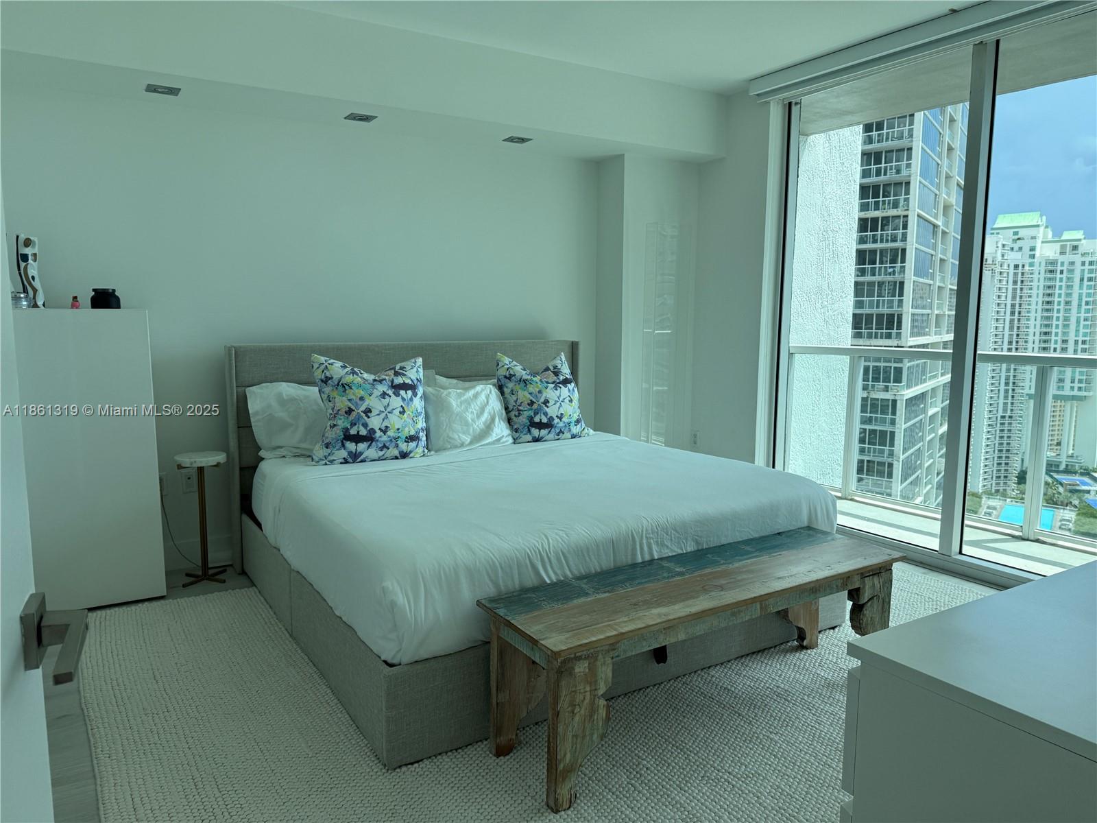 500 Brickell Ave # 3100
