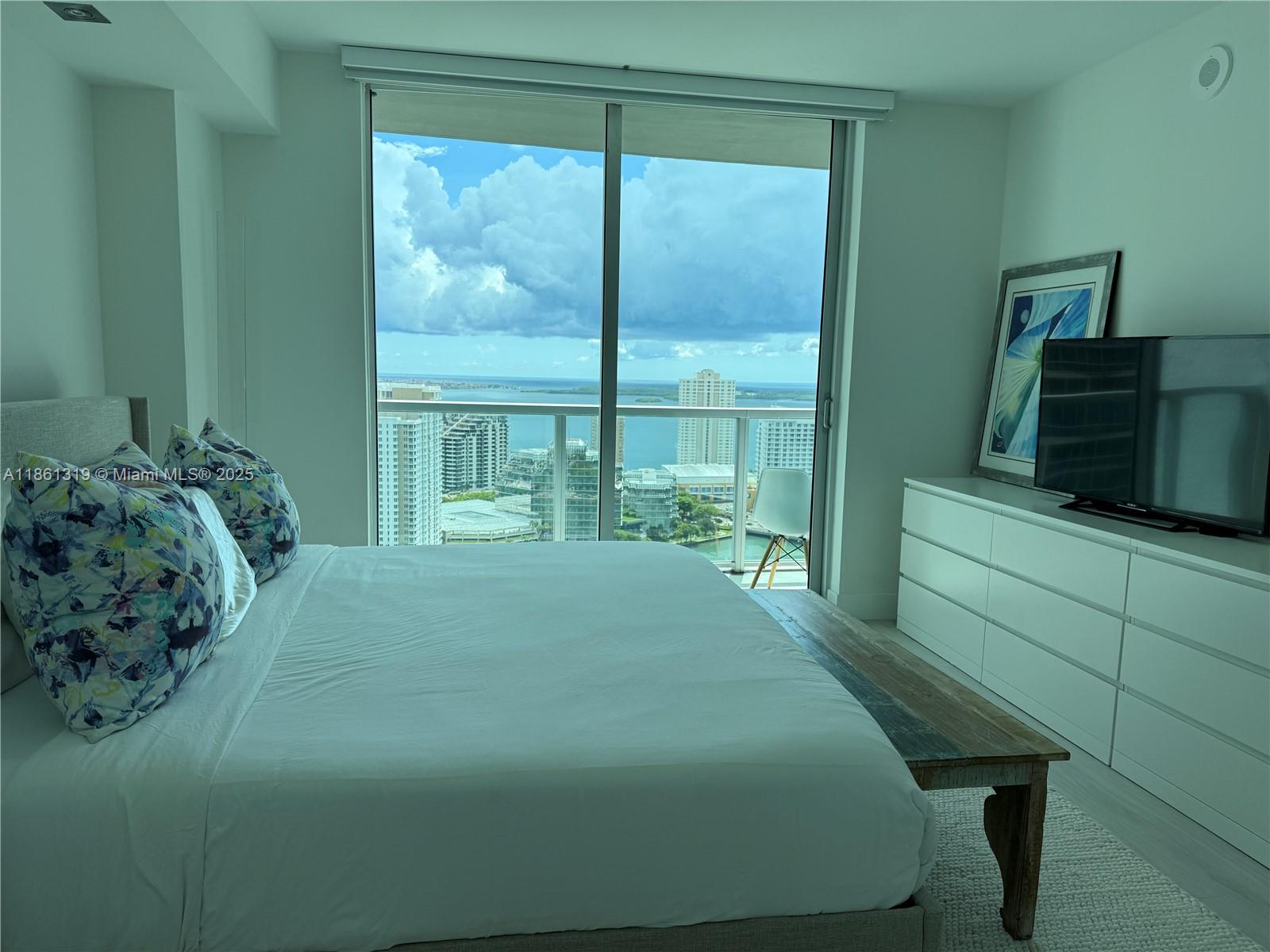 500 Brickell Ave # 3100