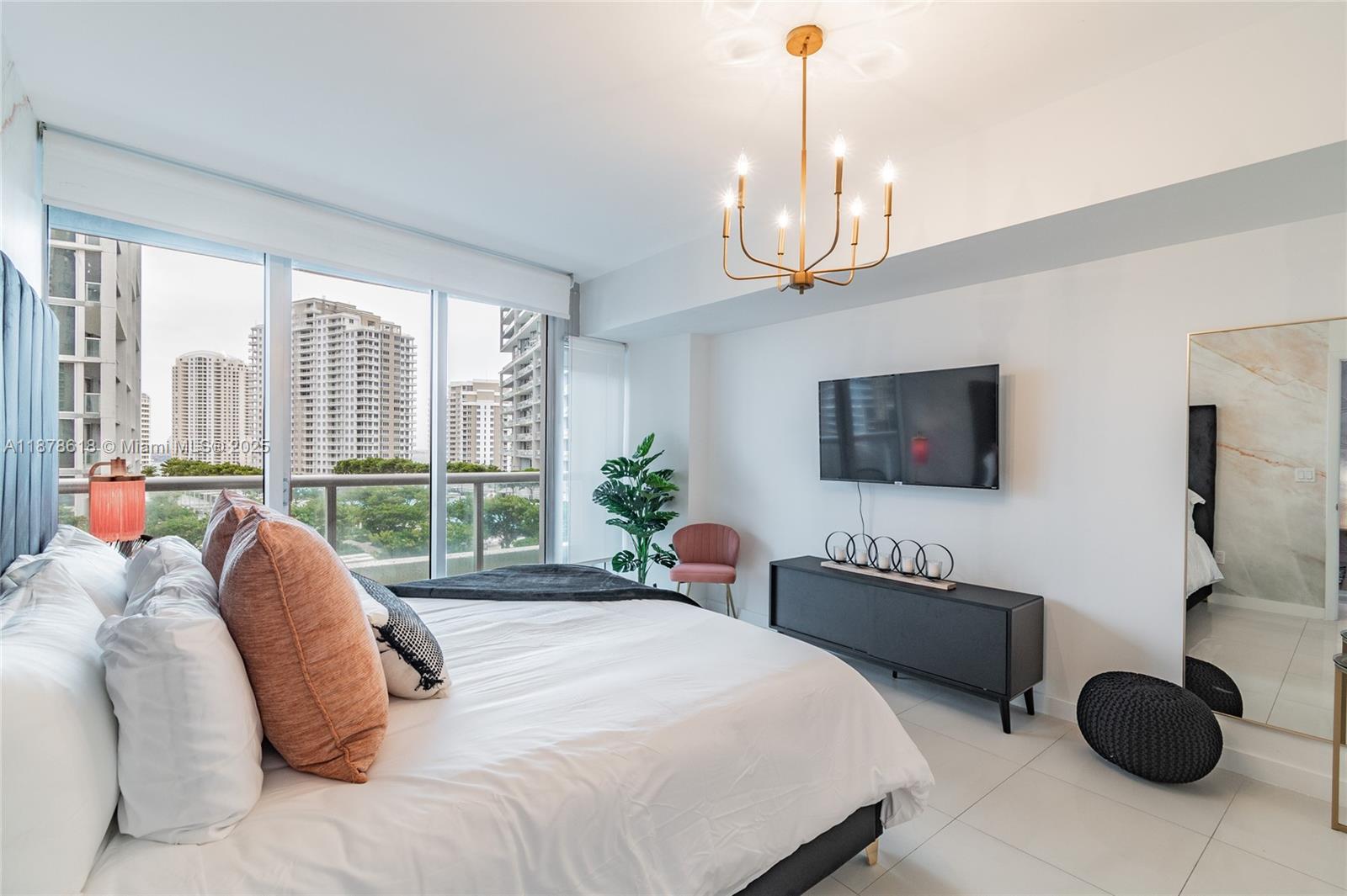 485 Brickell Ave # 1601