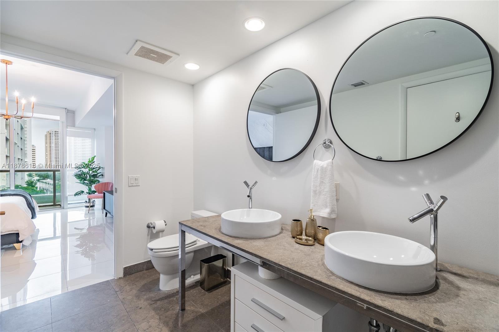 485 Brickell Ave # 1601