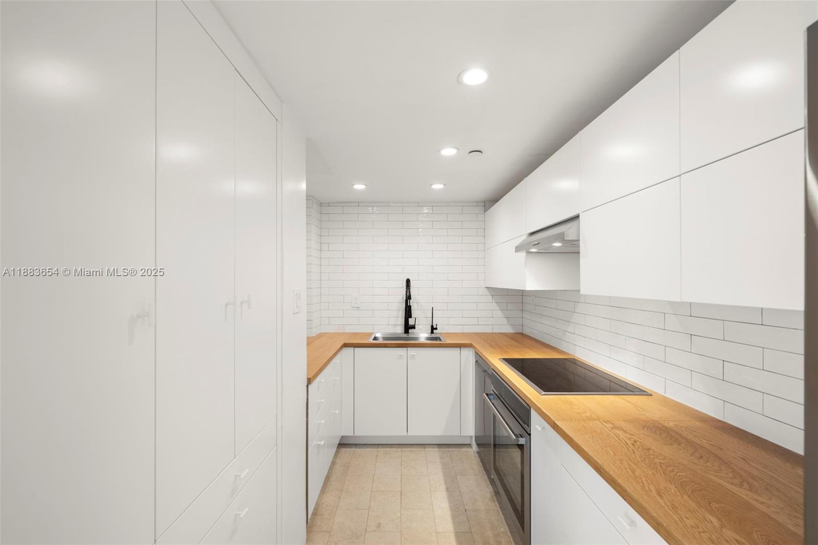 20 Island Ave # 1201