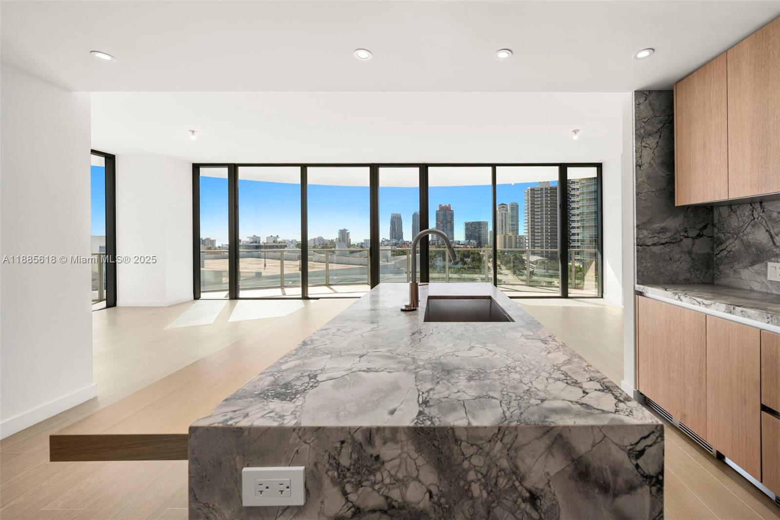 500 Alton # 1001