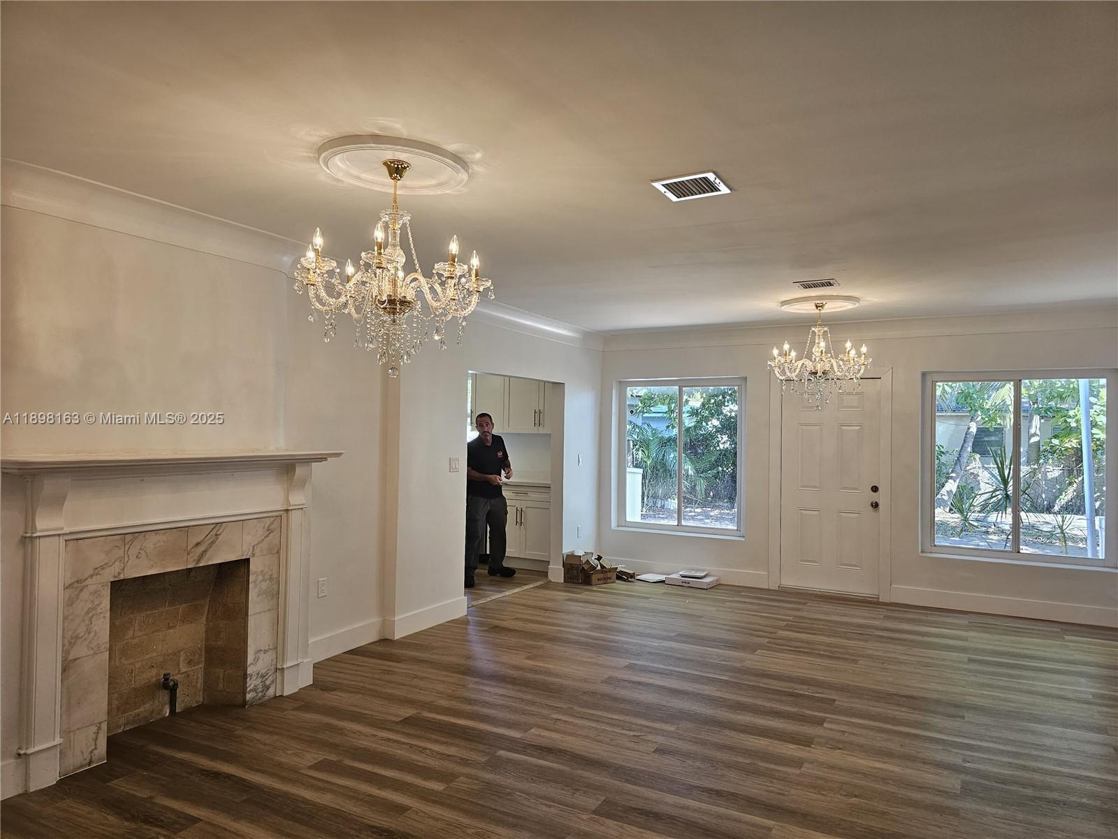 1915 Normandy Drive