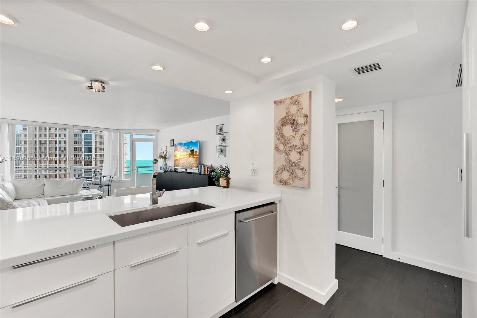 400 S Pointe Drive # 1708