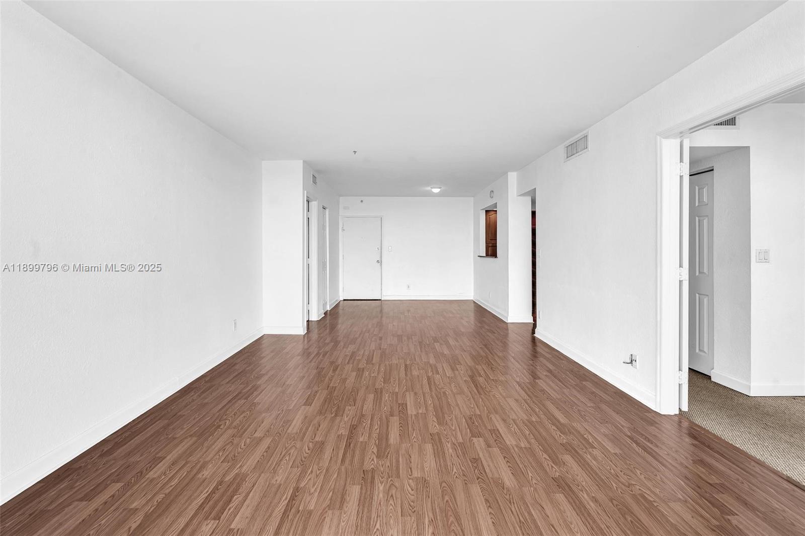 5600 Collins Ave # 10J
