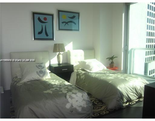 55 SE 6th St # 4102