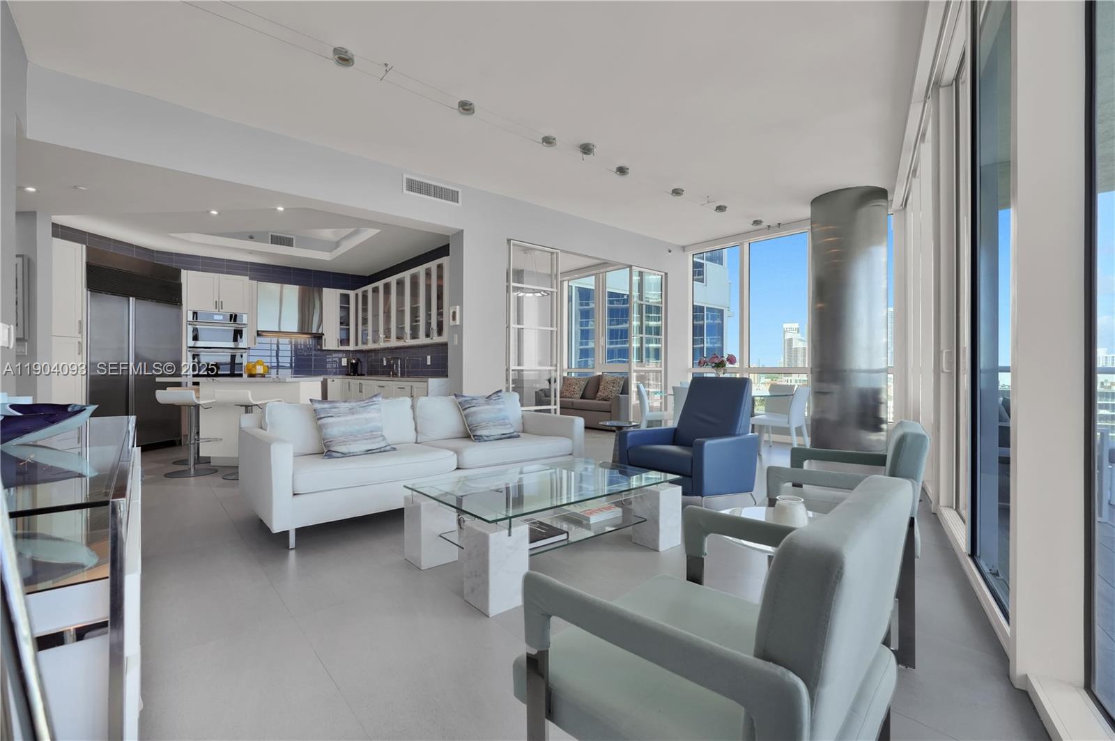100 S Pointe Dr # 909