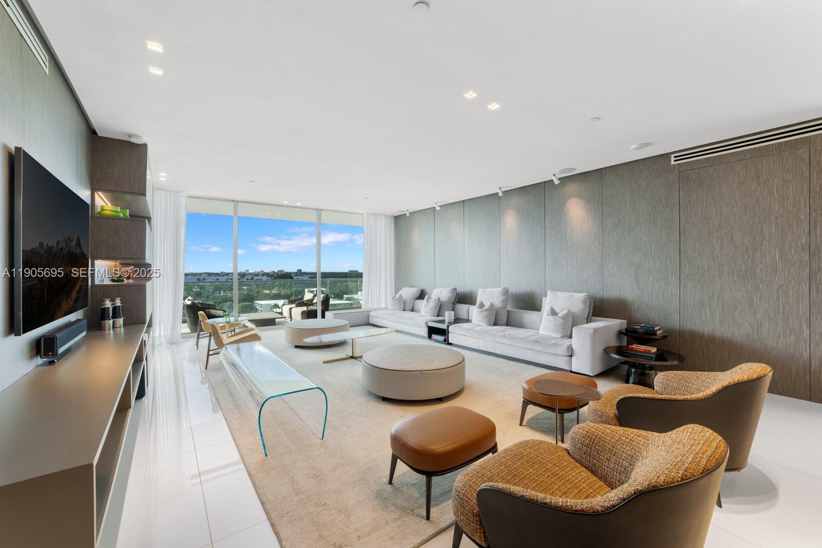 10201 Collins Ave # 807