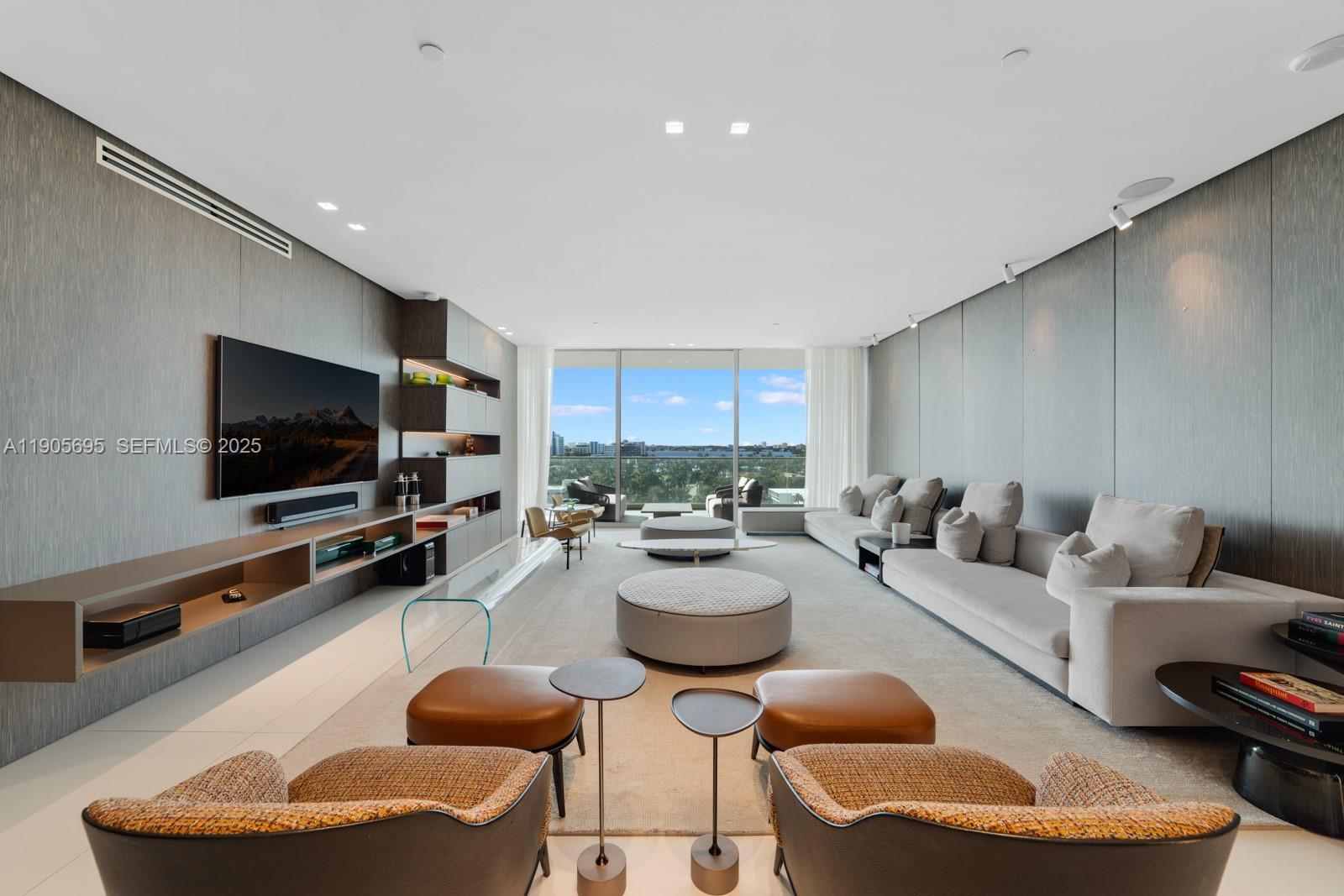 10201 Collins Ave # 807