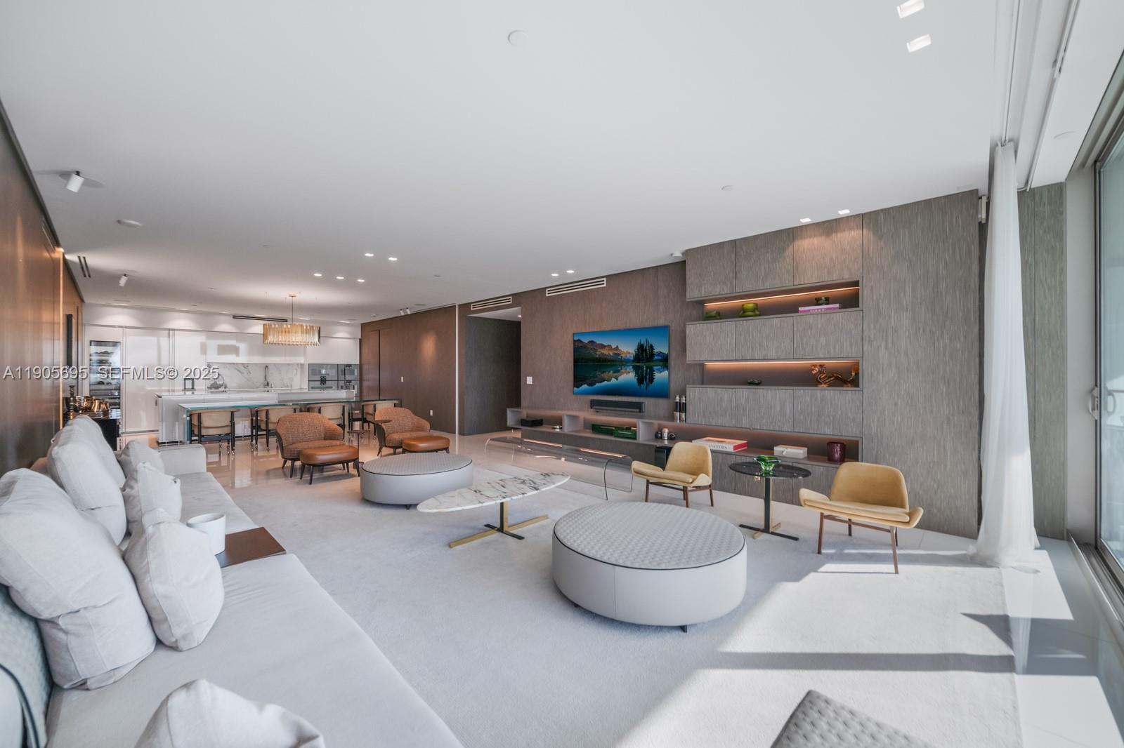 10201 Collins Ave # 807