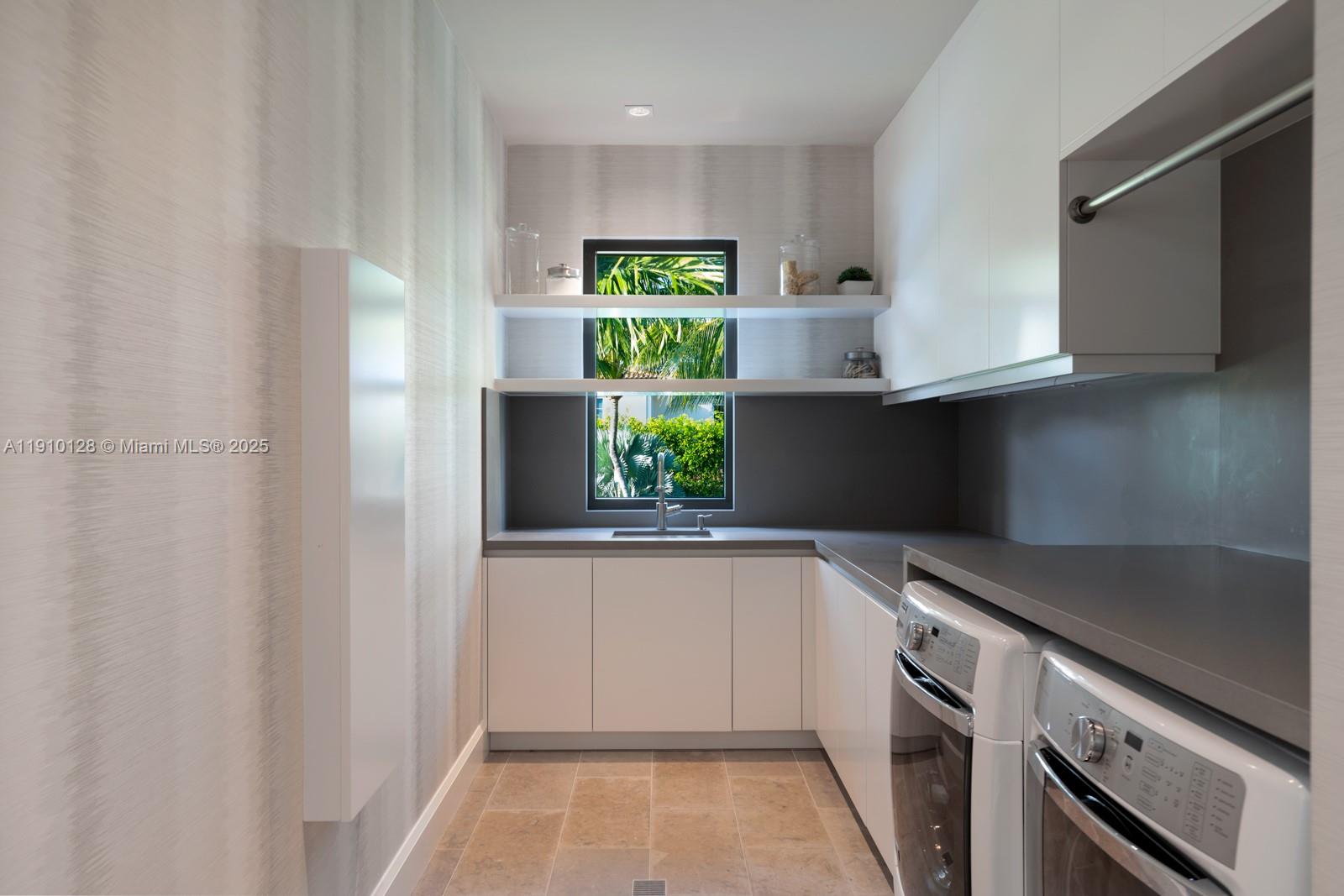 1175 Spanish River Rd