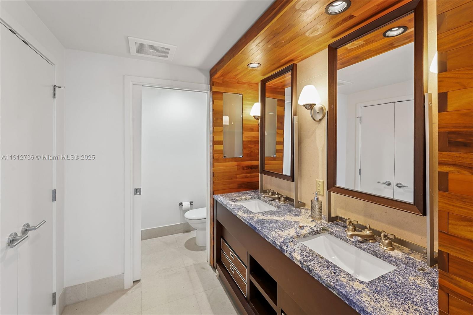 6899 Collins Ave # 1204