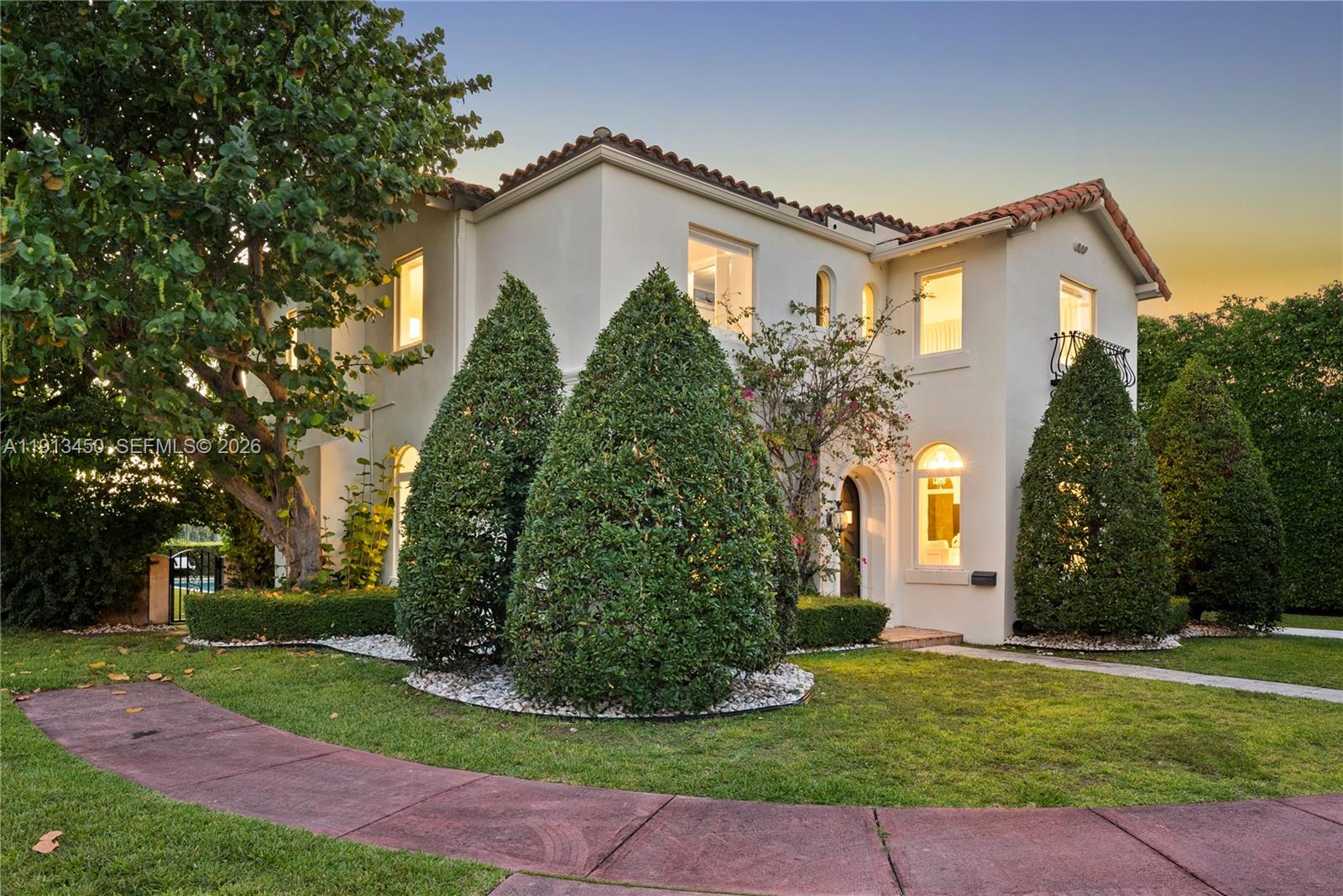 5800 La Gorce Dr