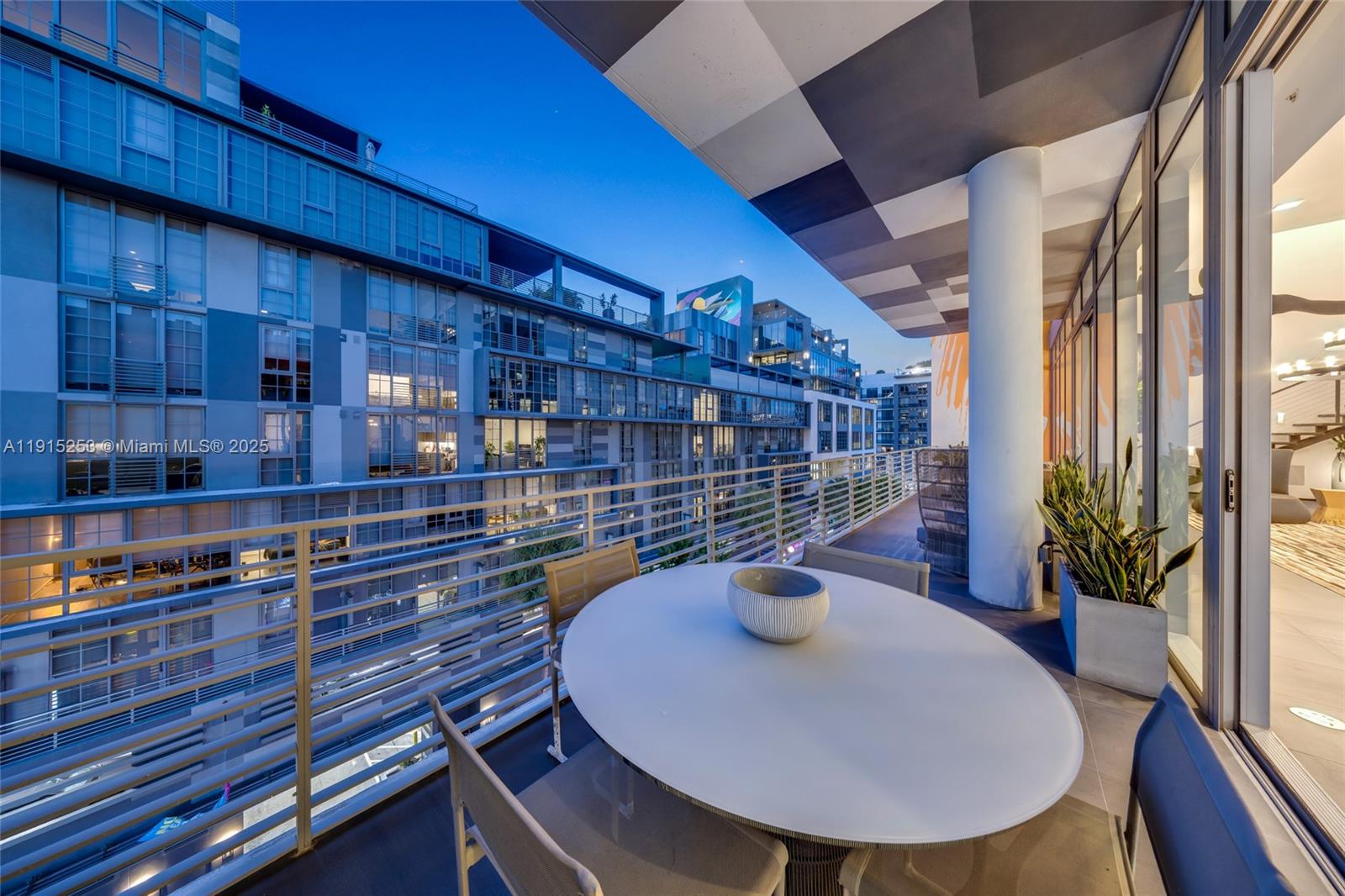 250 NW 24th St Unit: PHA