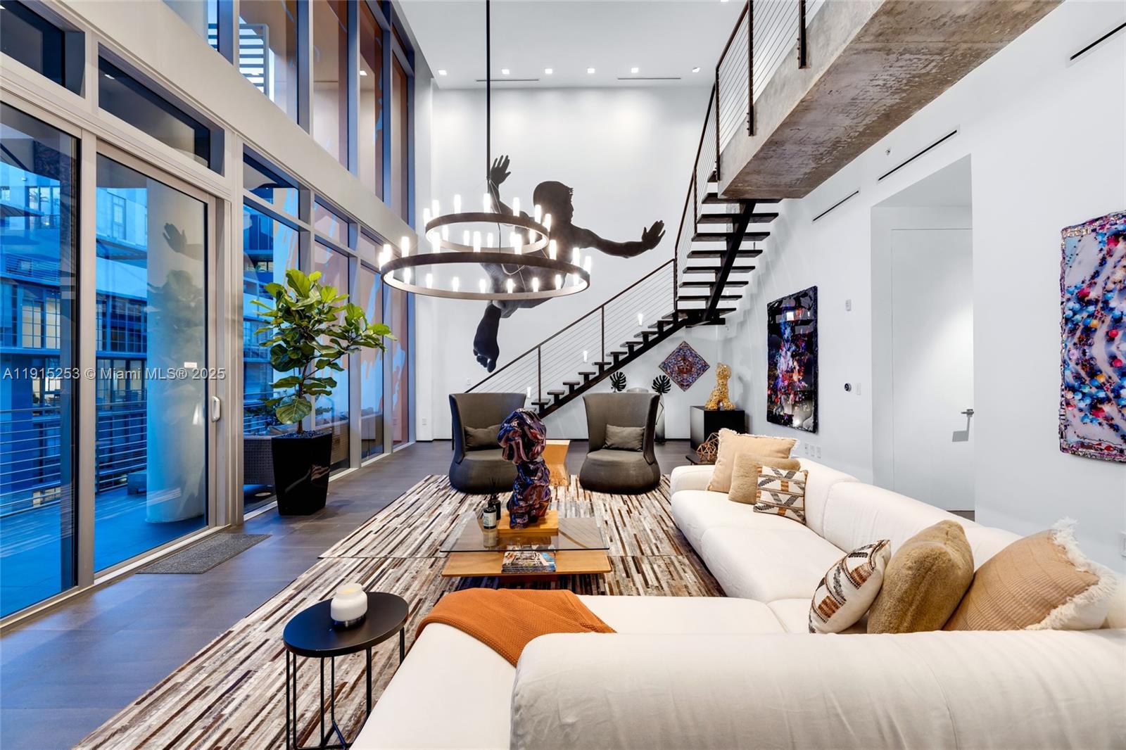 250 NW 24th St Unit: PHA
