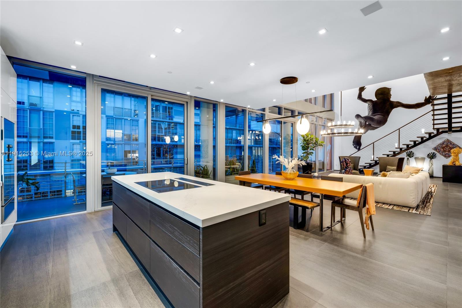 250 NW 24th St Unit: PHA