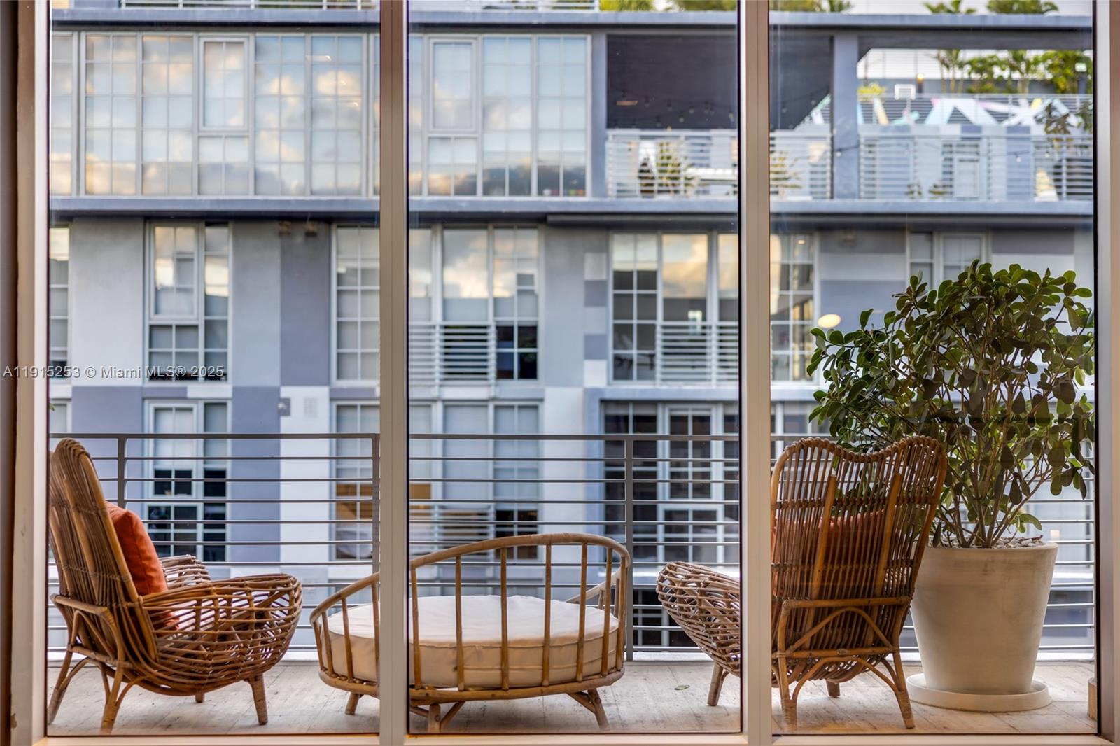 250 NW 24th St Unit: PHA
