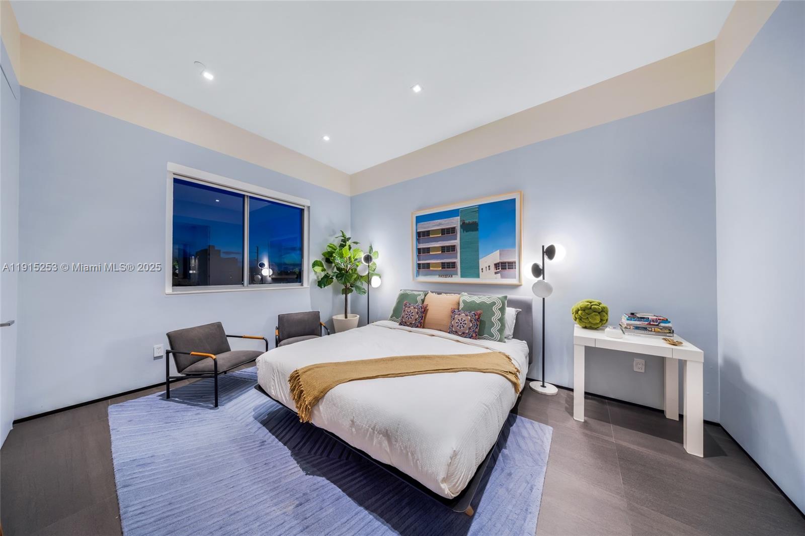 250 NW 24th St Unit: PHA