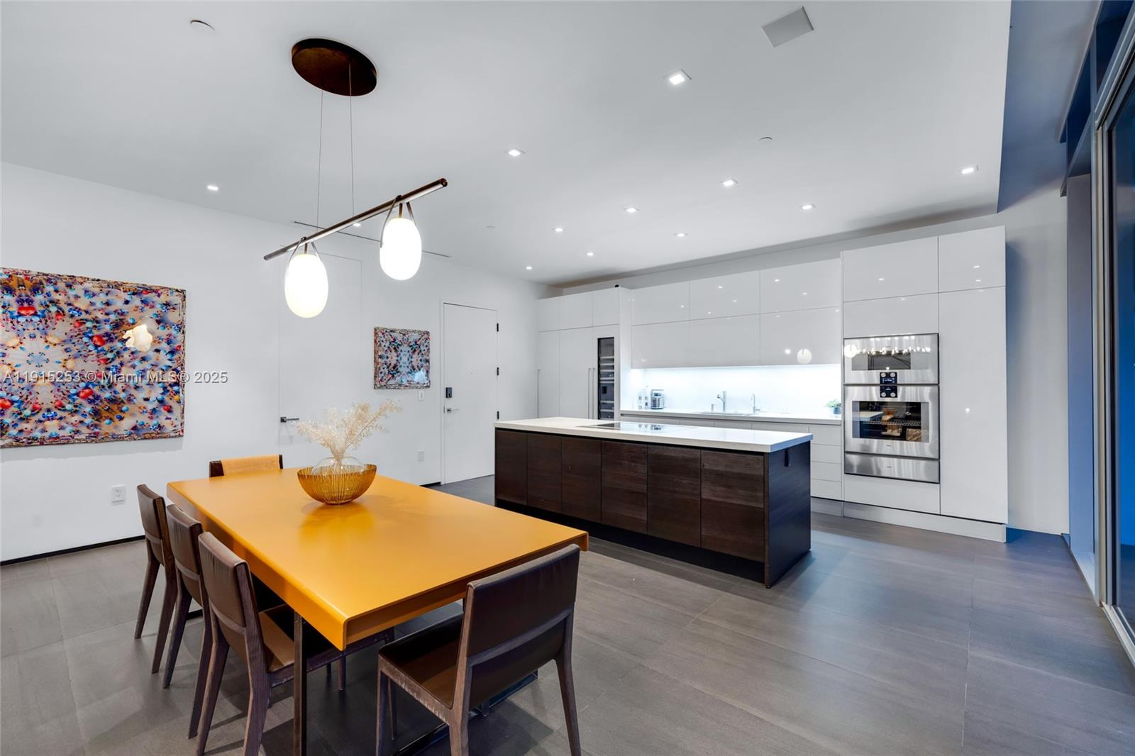 250 NW 24th St Unit: PHA