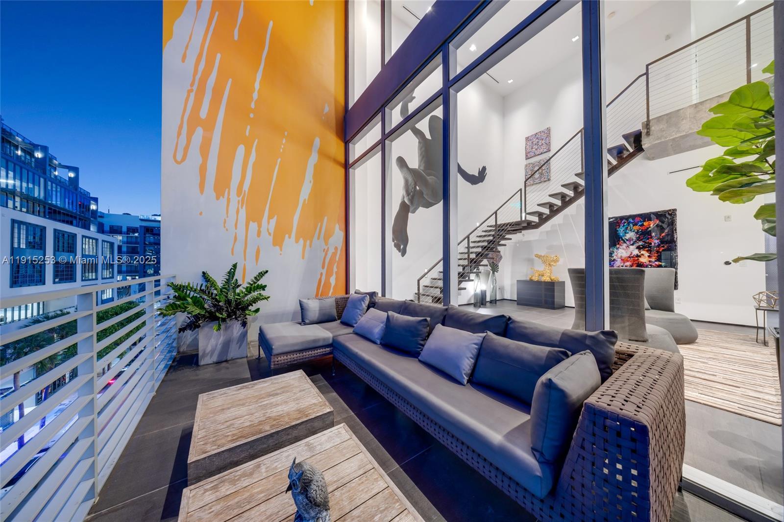 250 NW 24th St Unit: PHA
