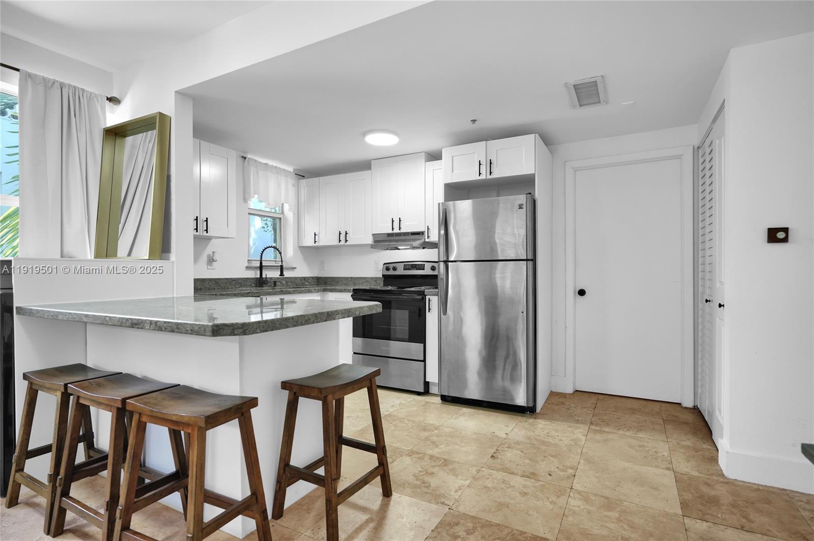 1550 Drexel Ave # 208