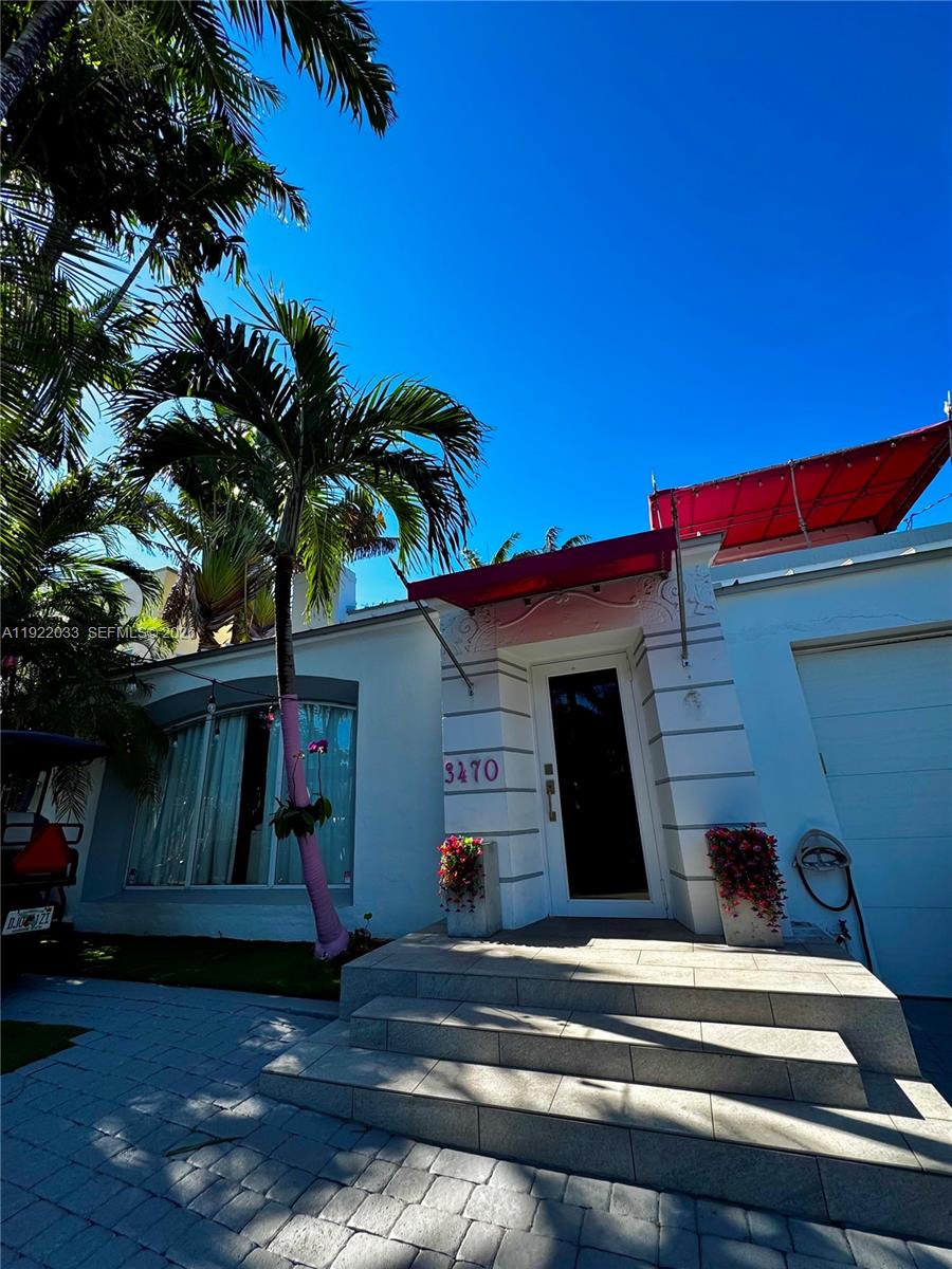 3470 Sheridan Ave