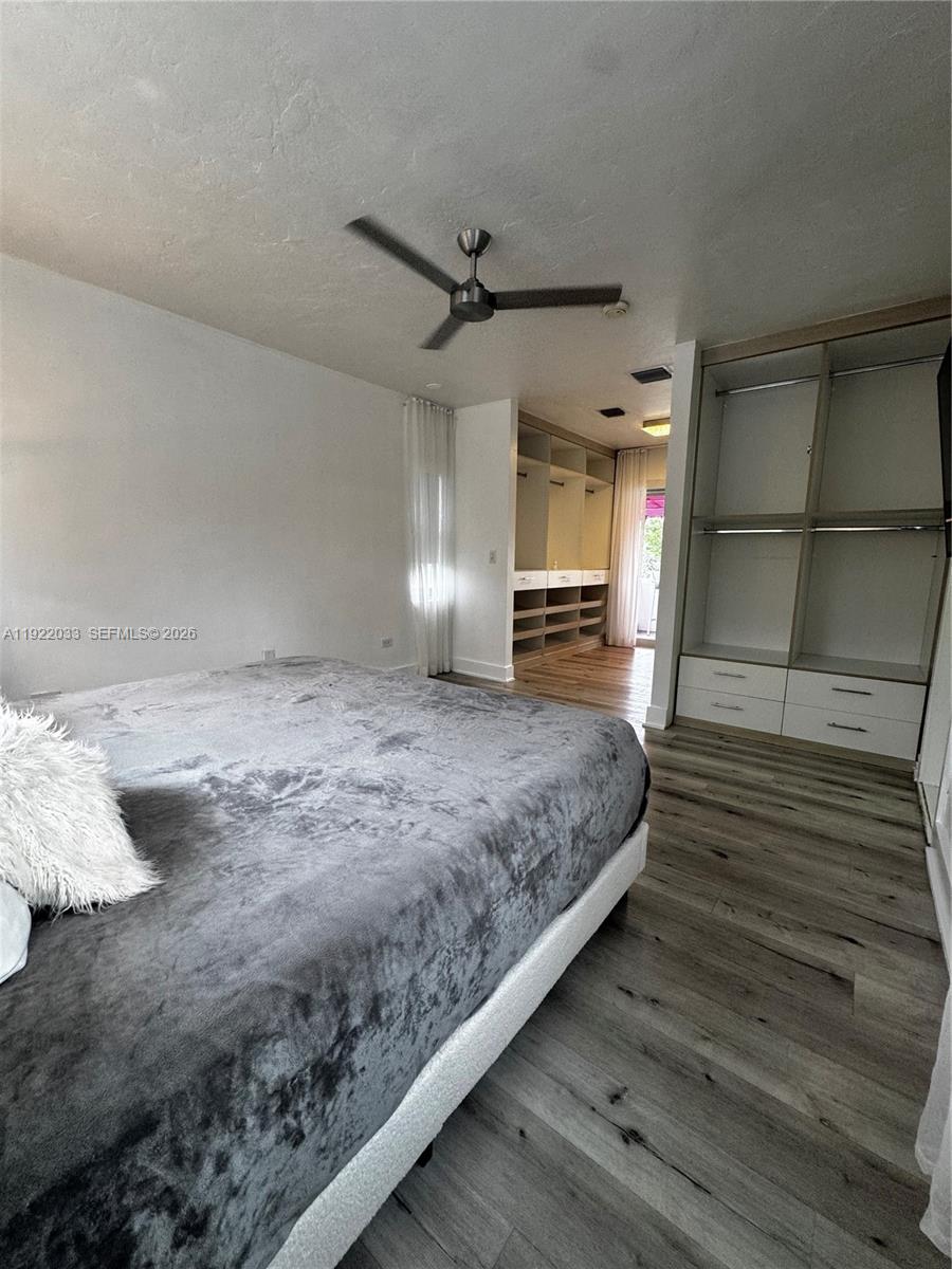 3470 Sheridan Ave