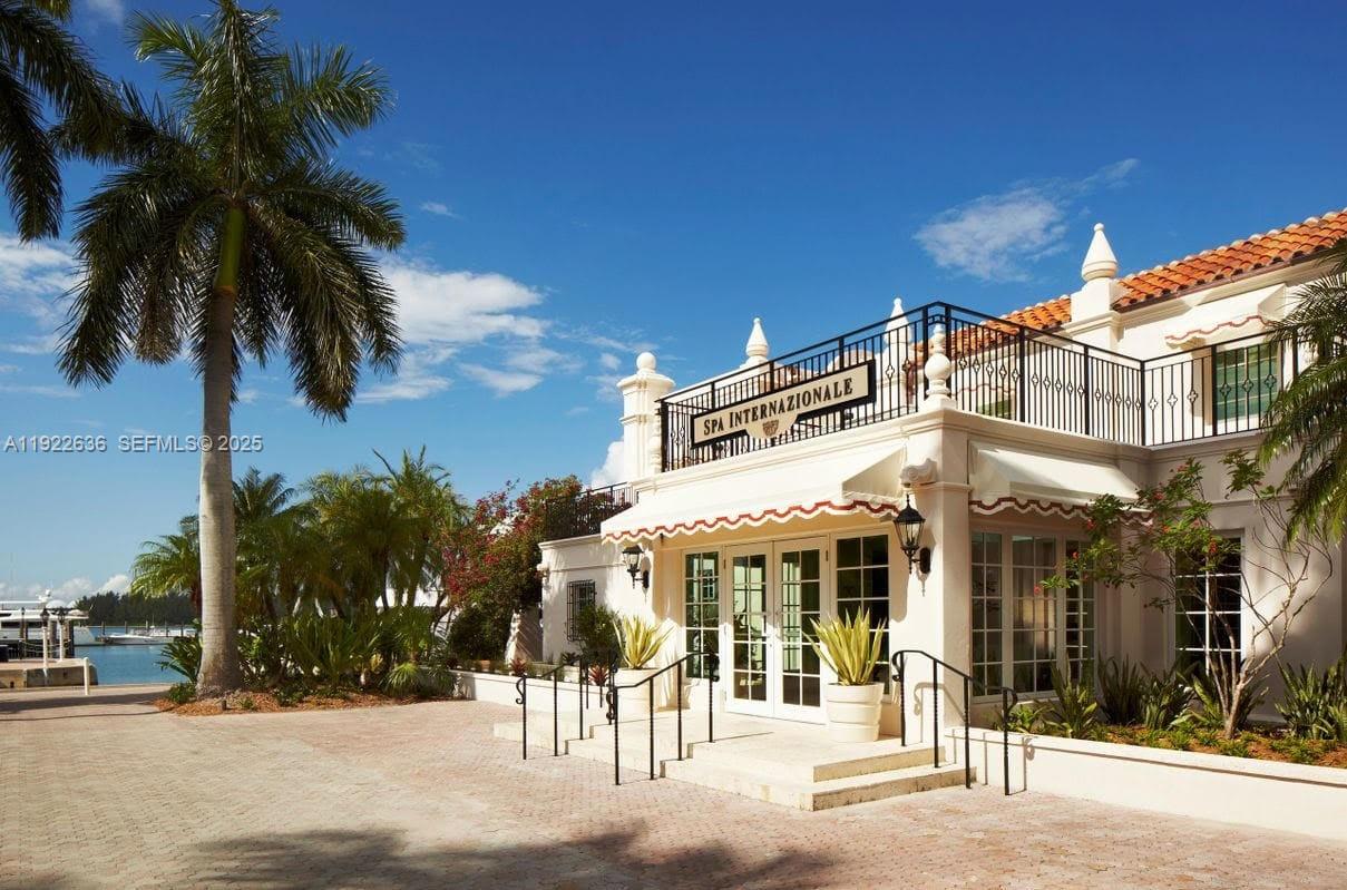6800 Fisher Island Dr # 6842