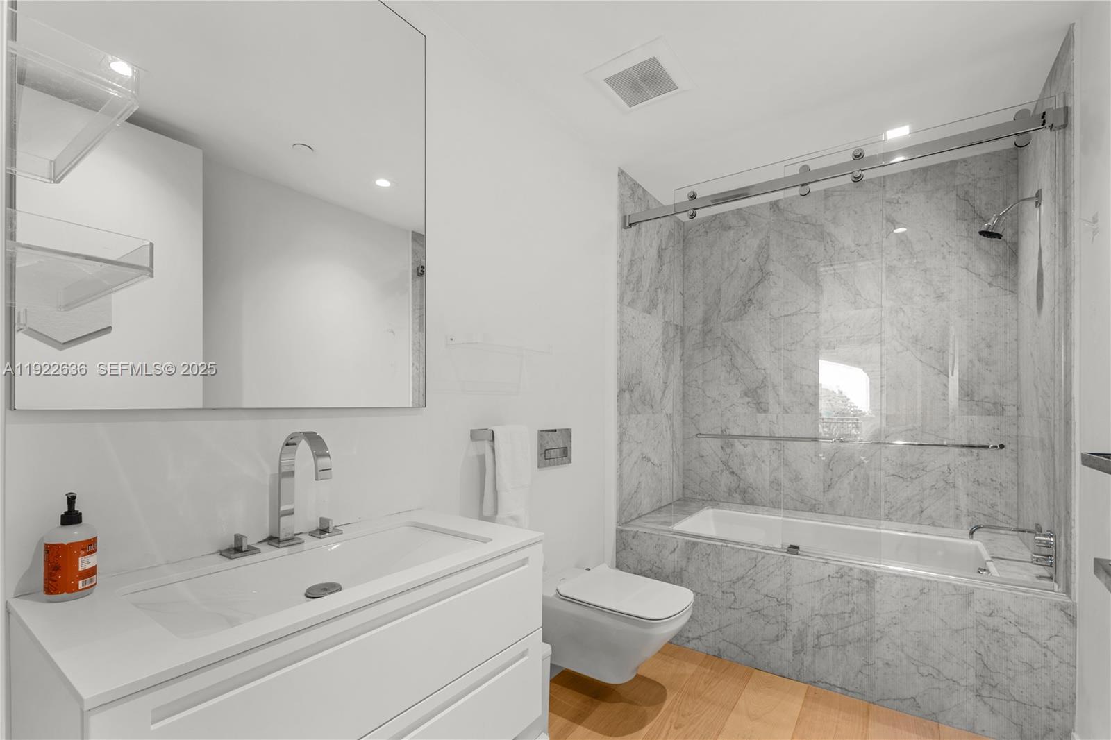 6800 Fisher Island Dr # 6842