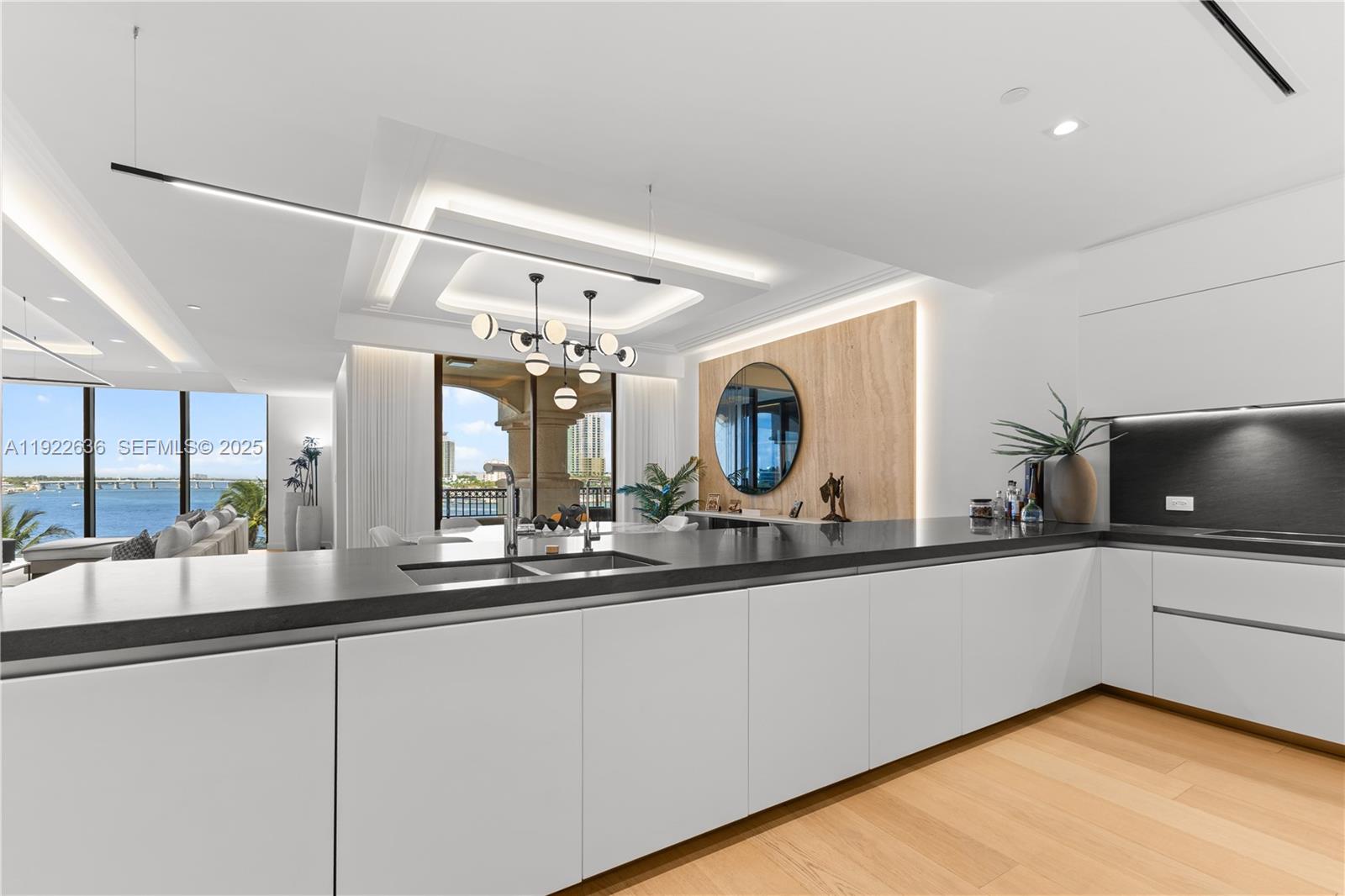 6800 Fisher Island Dr # 6842