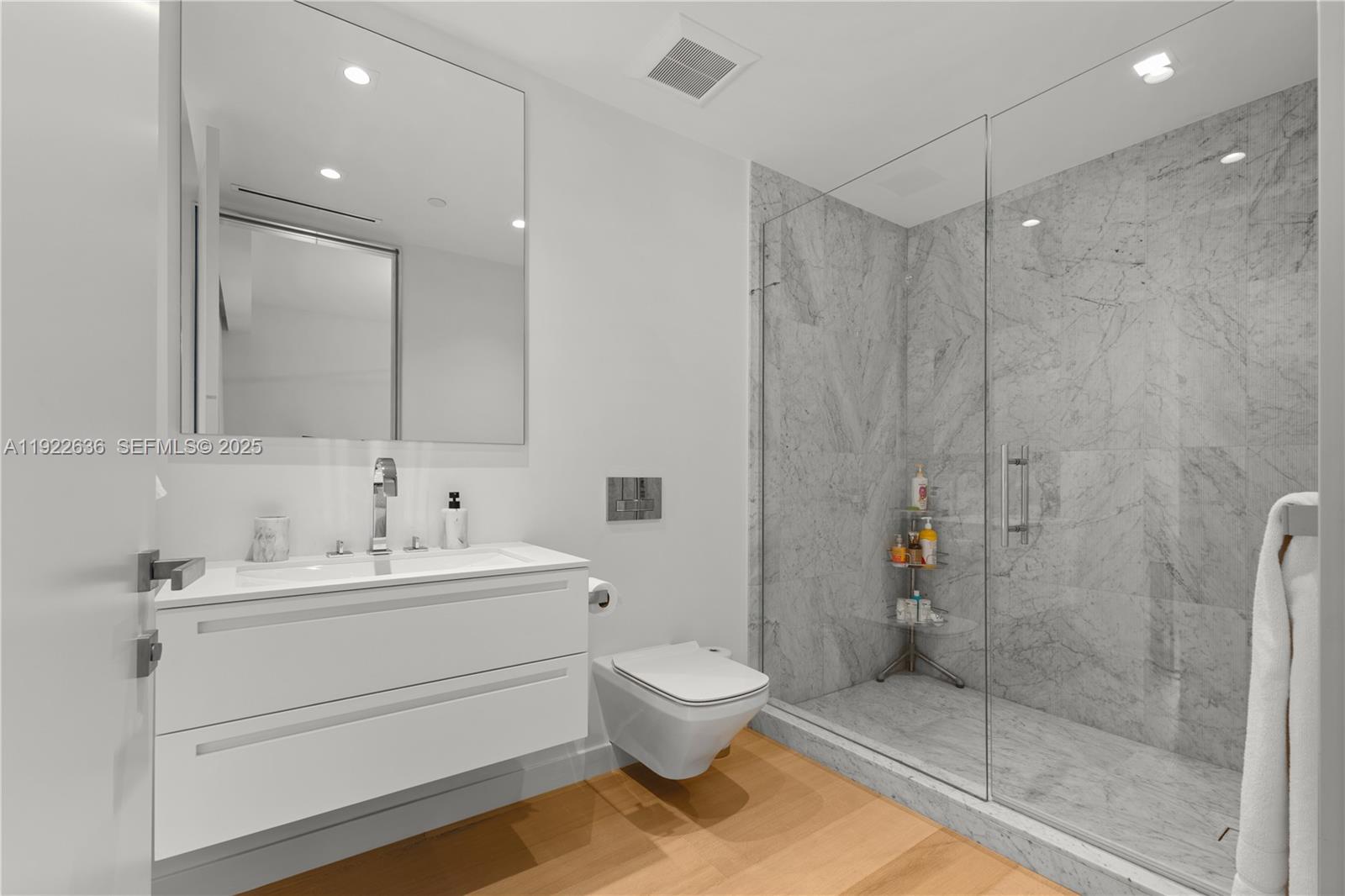 6800 Fisher Island Dr # 6842