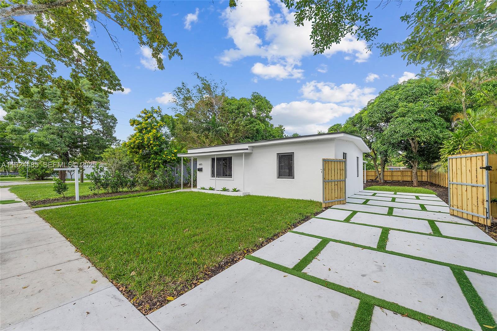 485 NW 132nd St