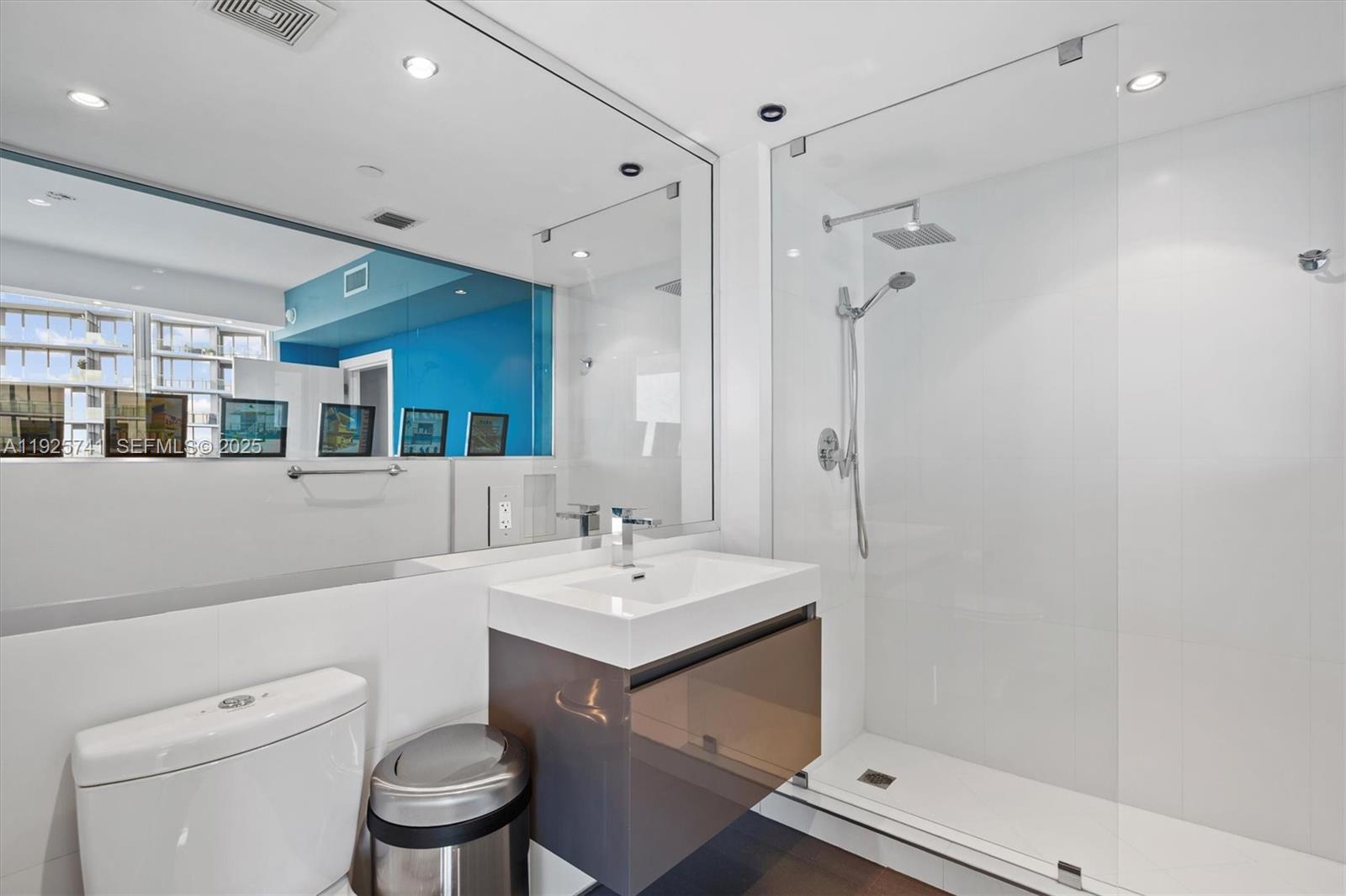 520 West Ave # 1701