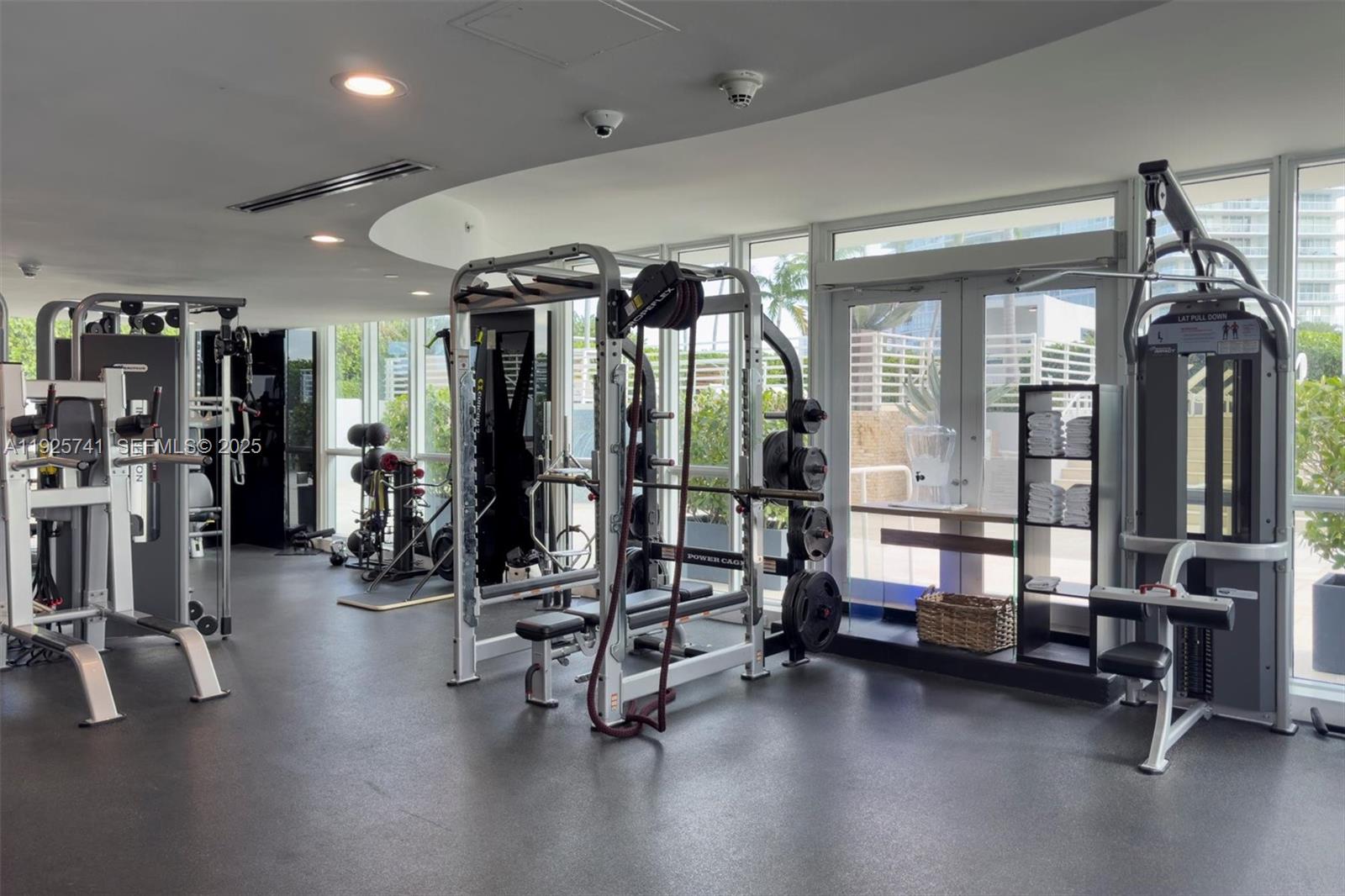 520 West Ave # 1701
