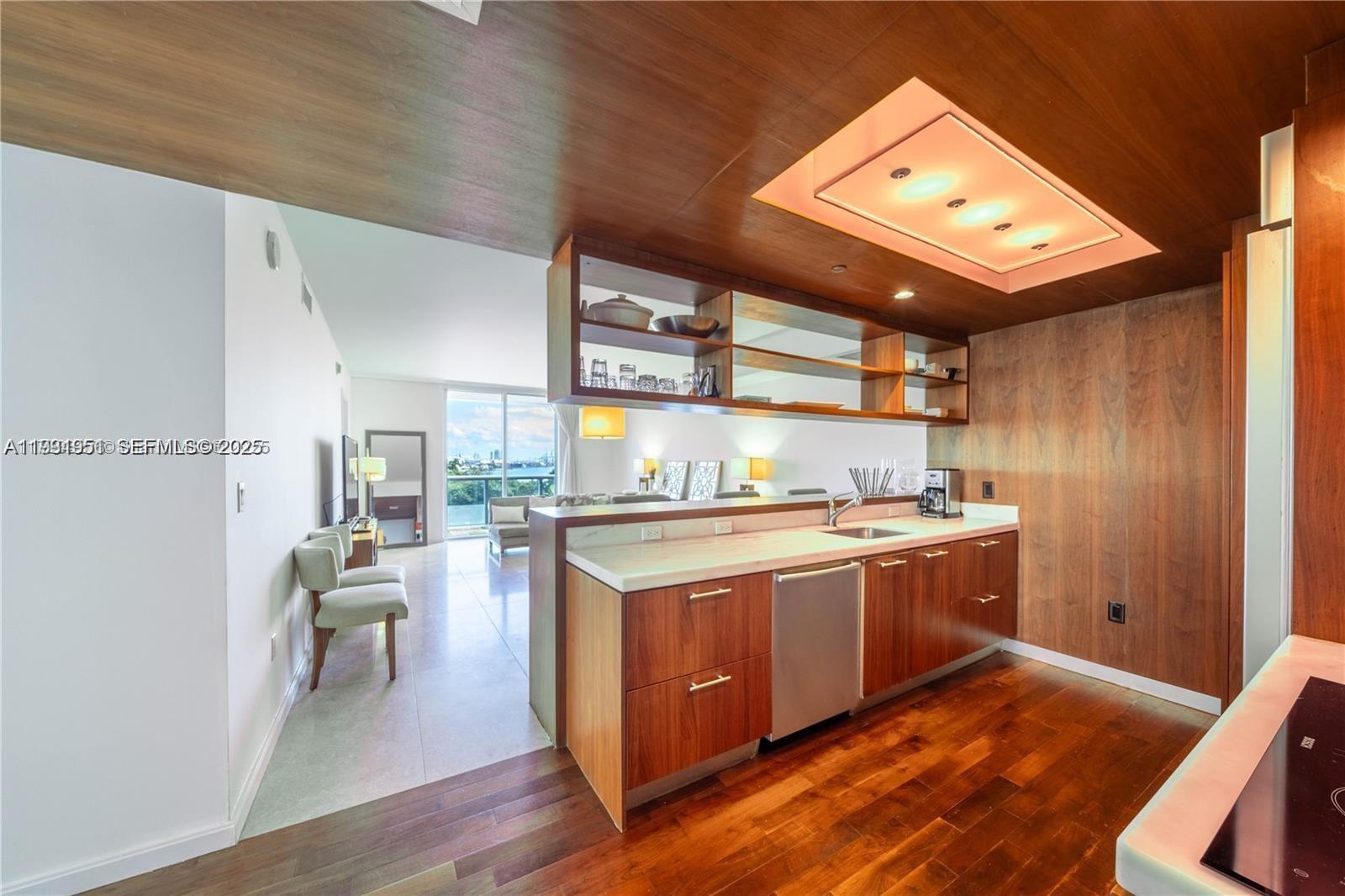 50 Biscayne Blvd # 602