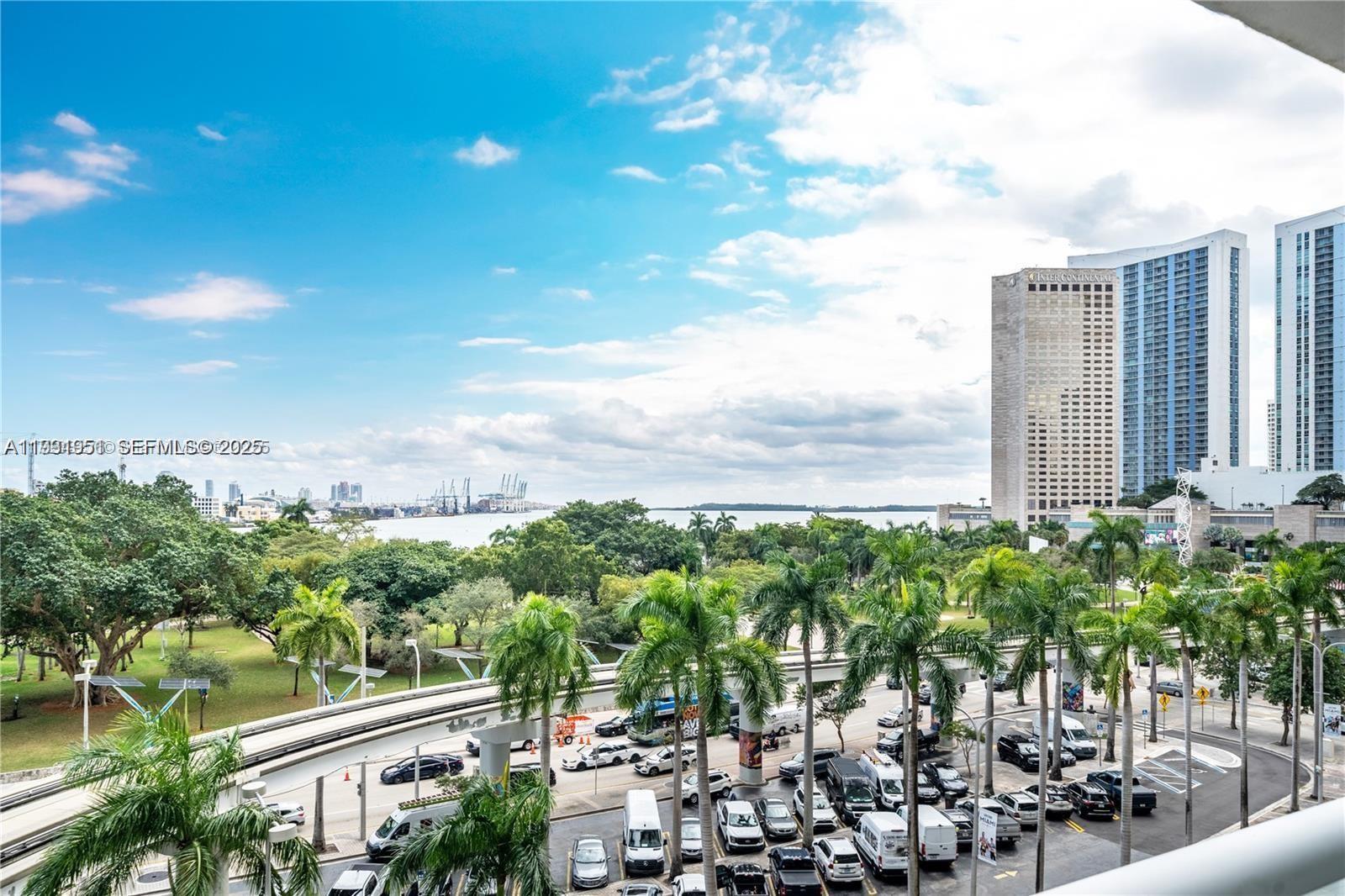 50 Biscayne Blvd # 602