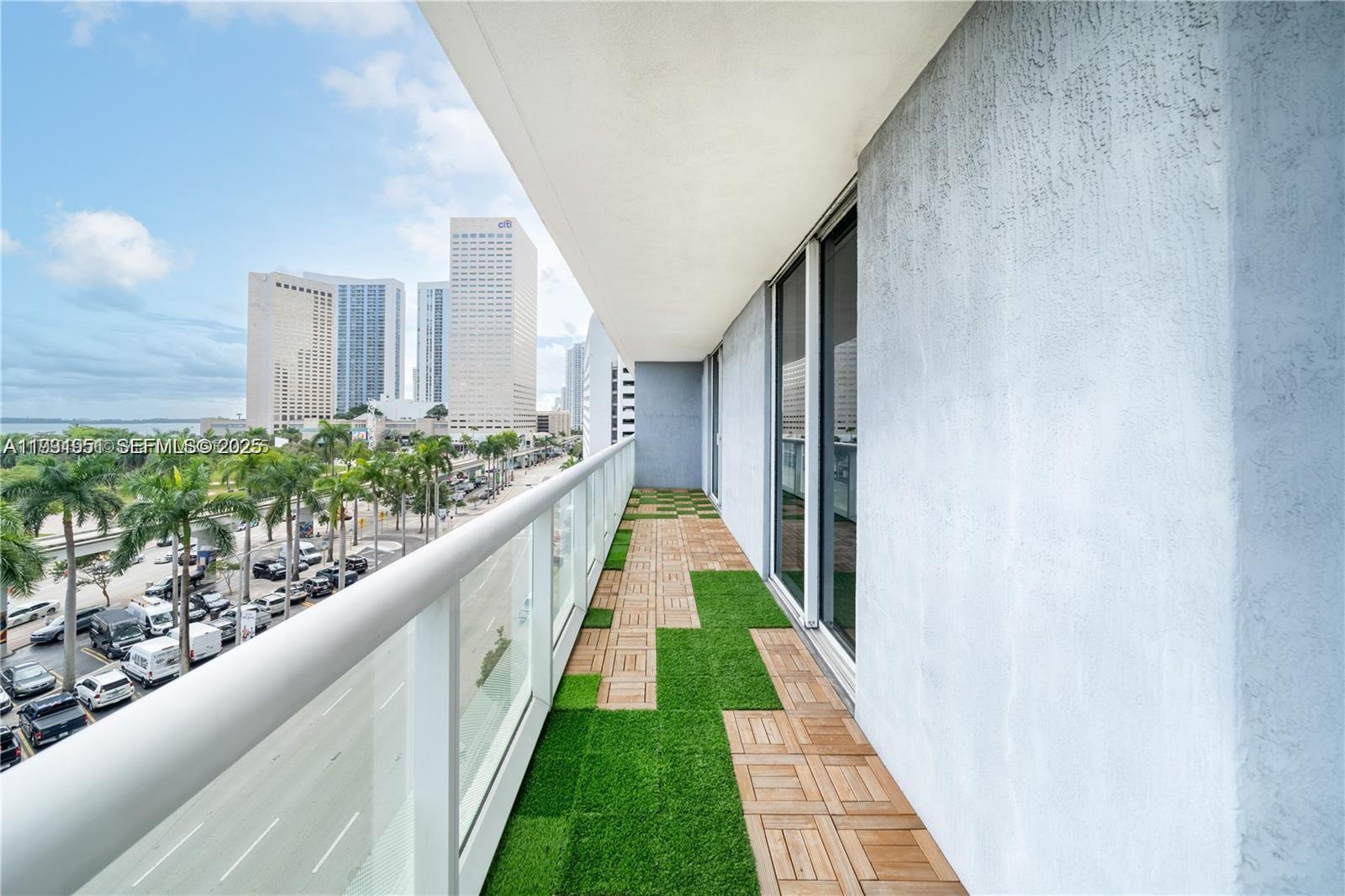 50 Biscayne Blvd # 602