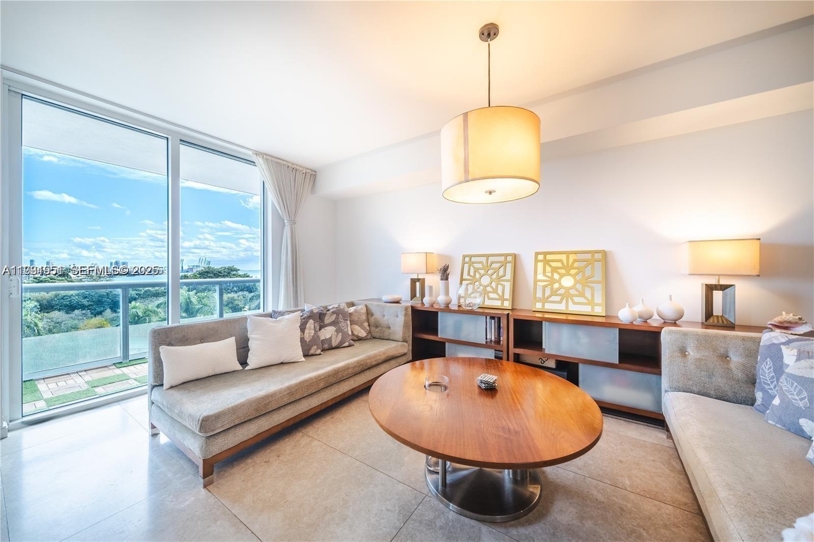 50 Biscayne Blvd # 602