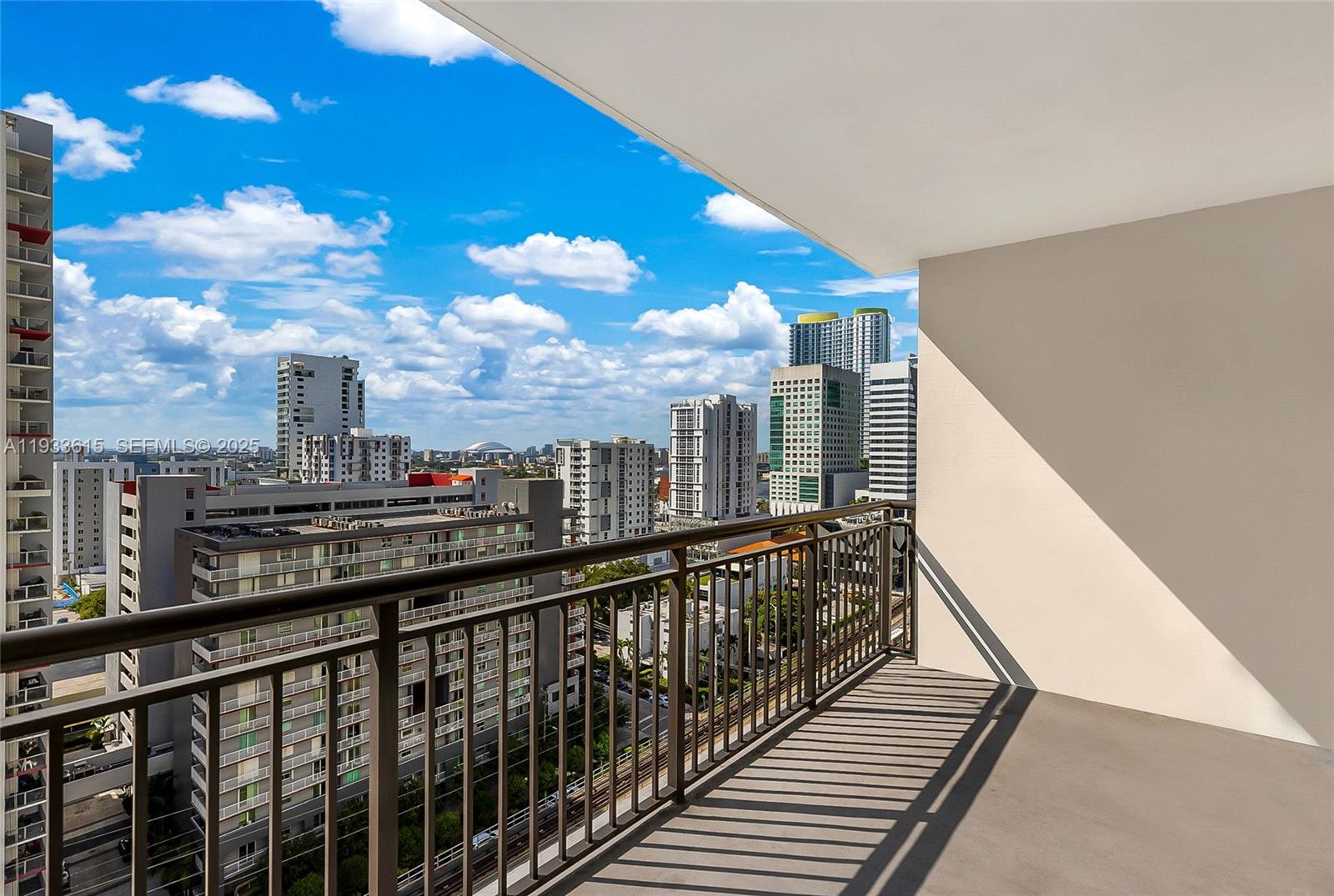 999 SW 1st Ave # 1505