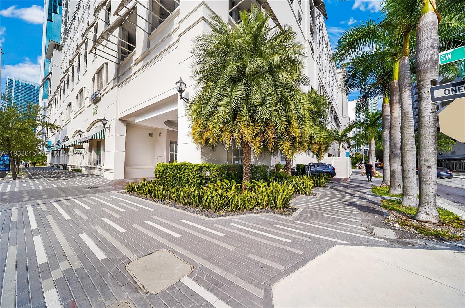 999 SW 1st Ave # 1505