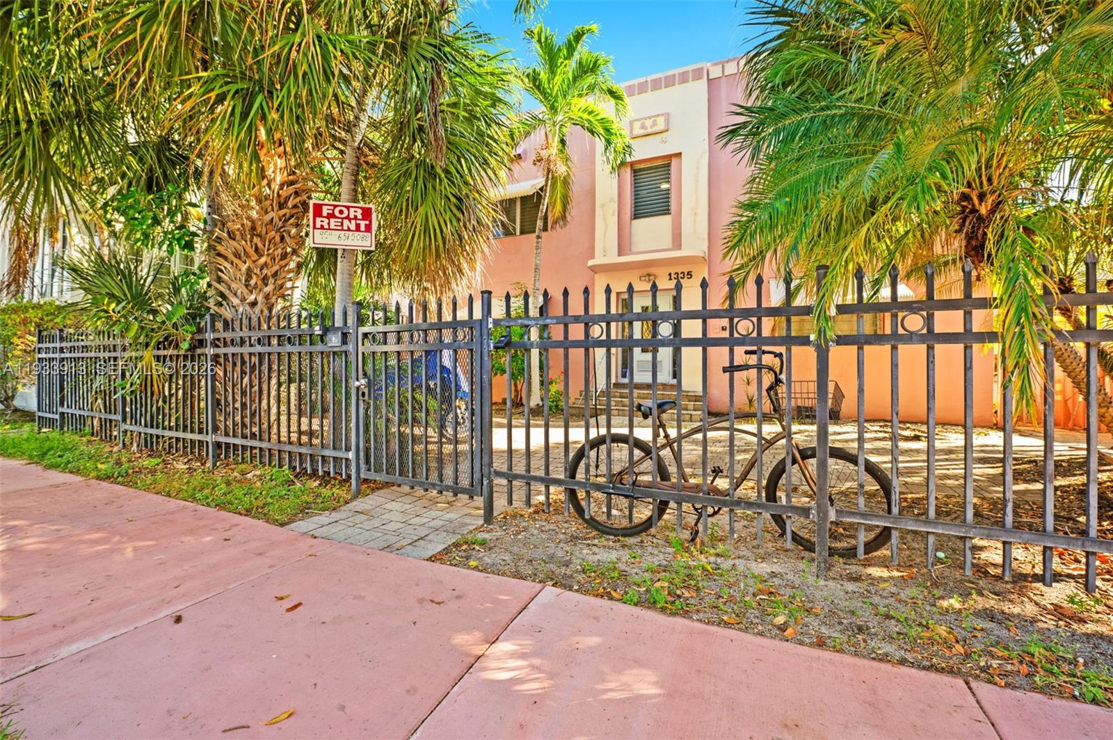 1335 Drexel Ave