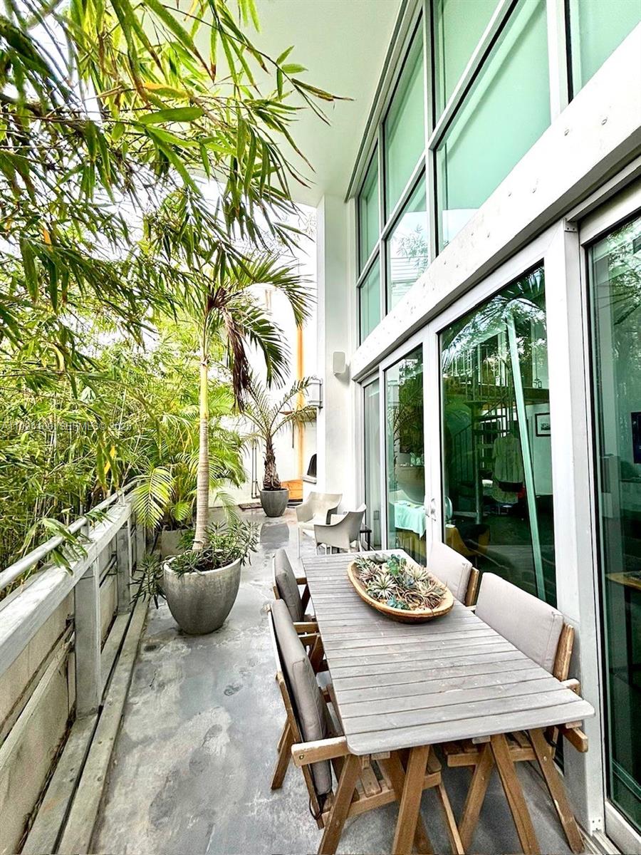 221 Jefferson Ave # 4