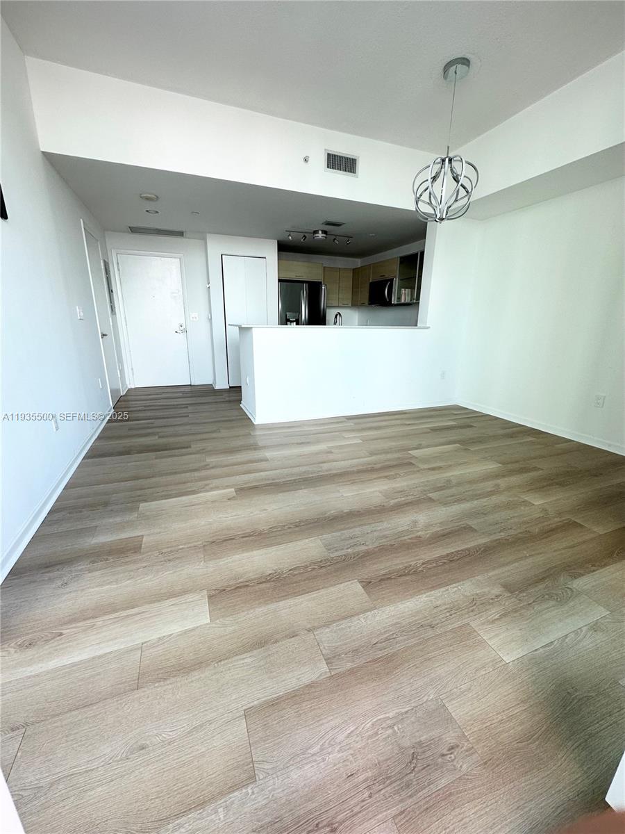 350 NE 24th St # 712