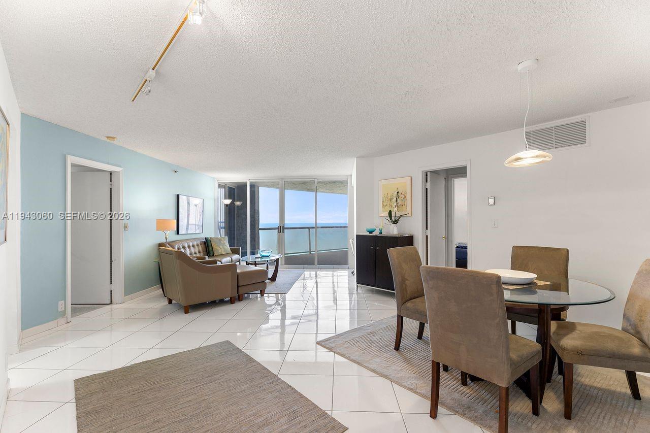 6767 Collins Ave # 1905