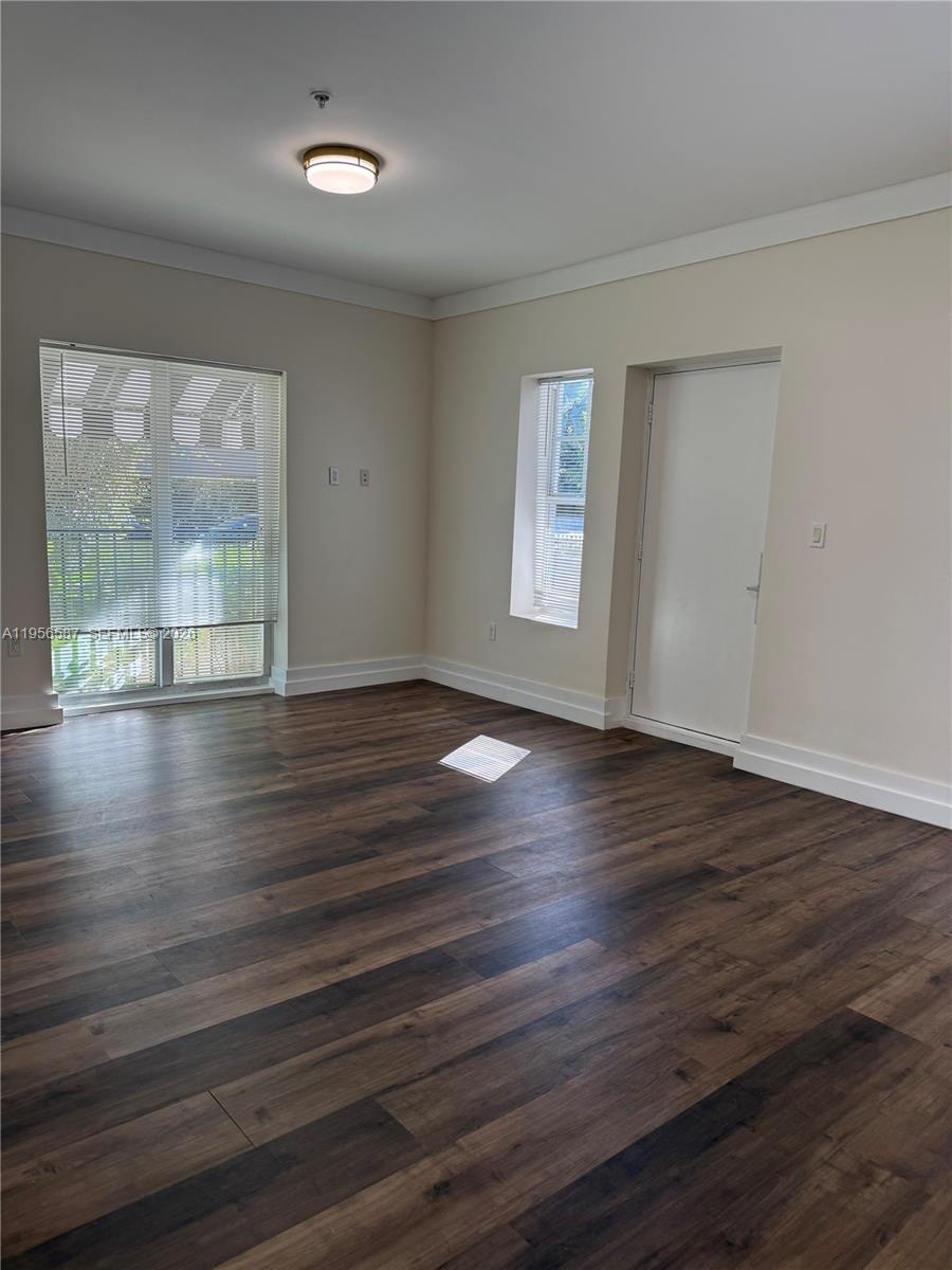 1330 Pennsylvania Ave # 116