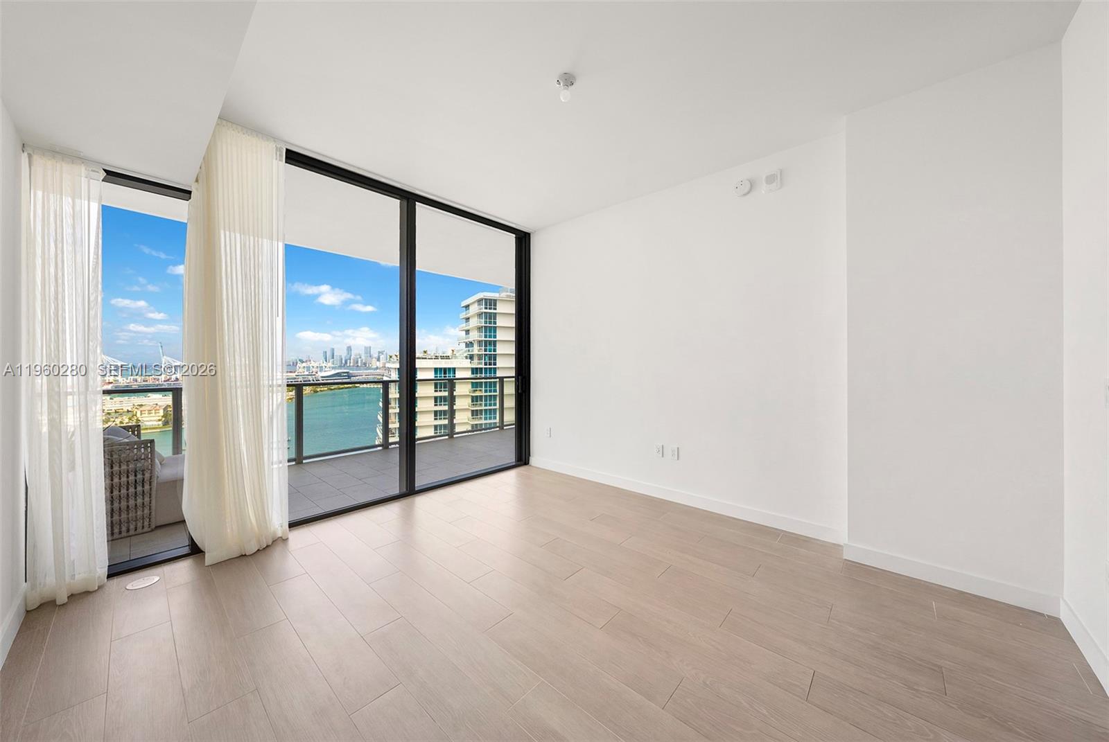 500 Alton # 2203