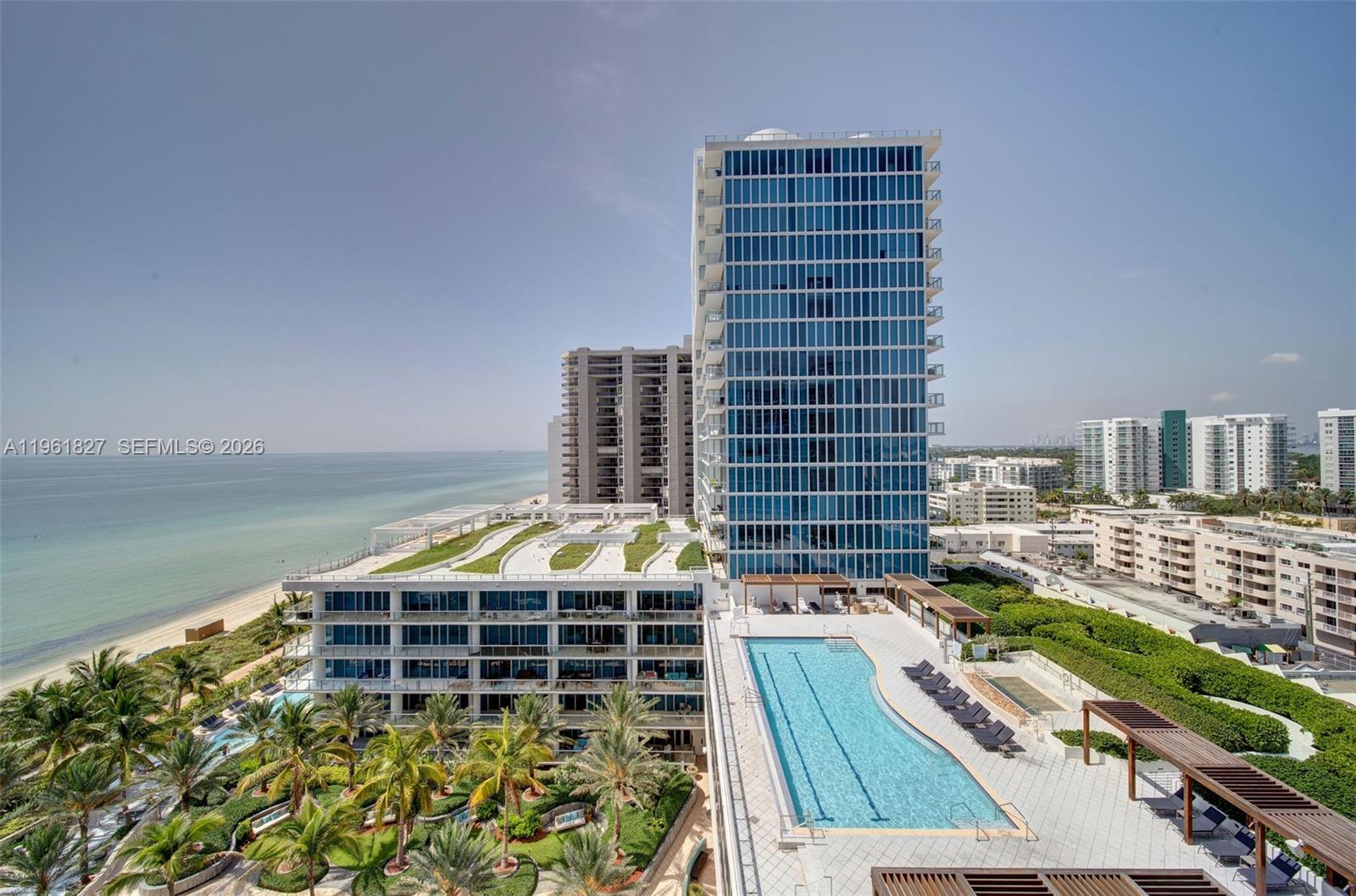 6801 Collins Ave Unit: 1110 (Door 1106)