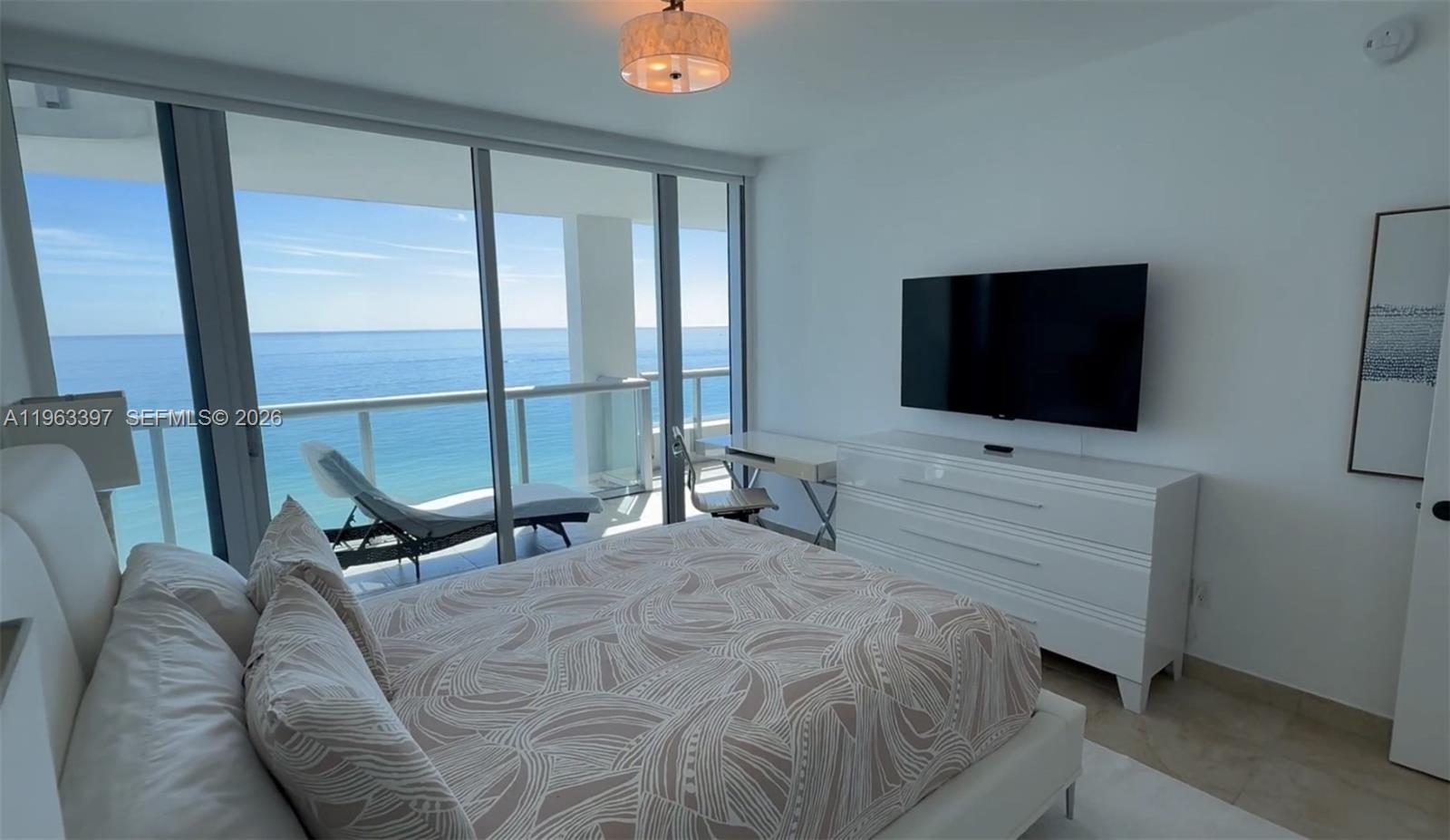 6799 Collins Ave # 1604