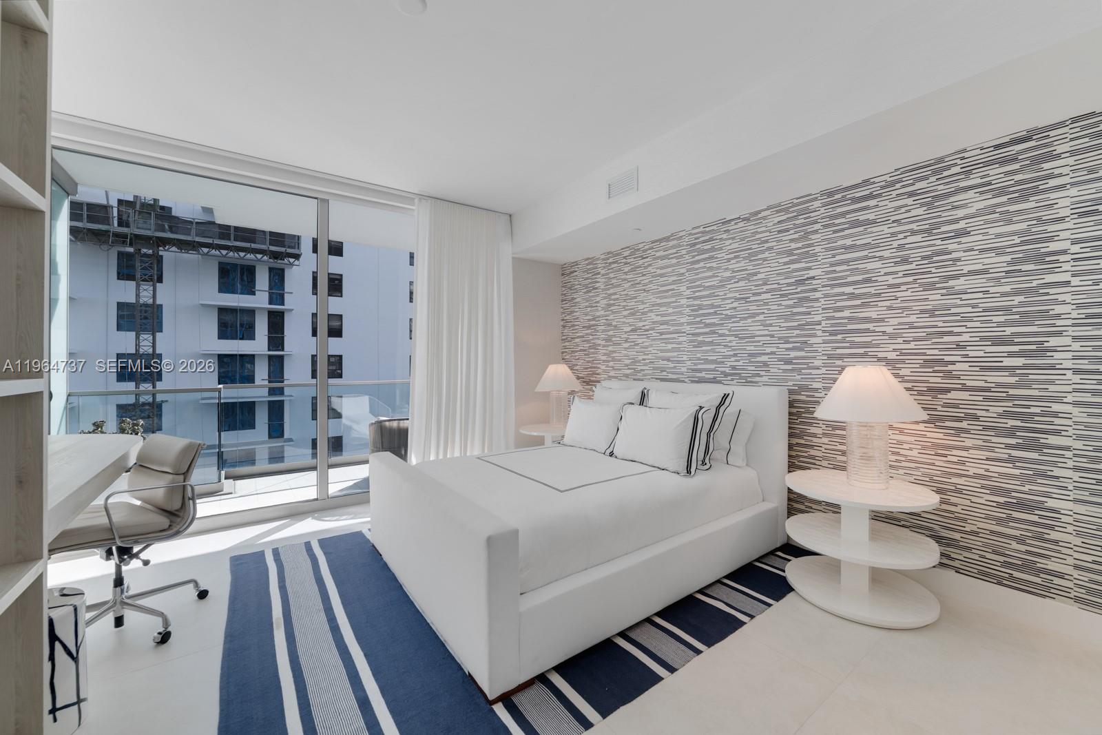 10201 Collins Ave # 611